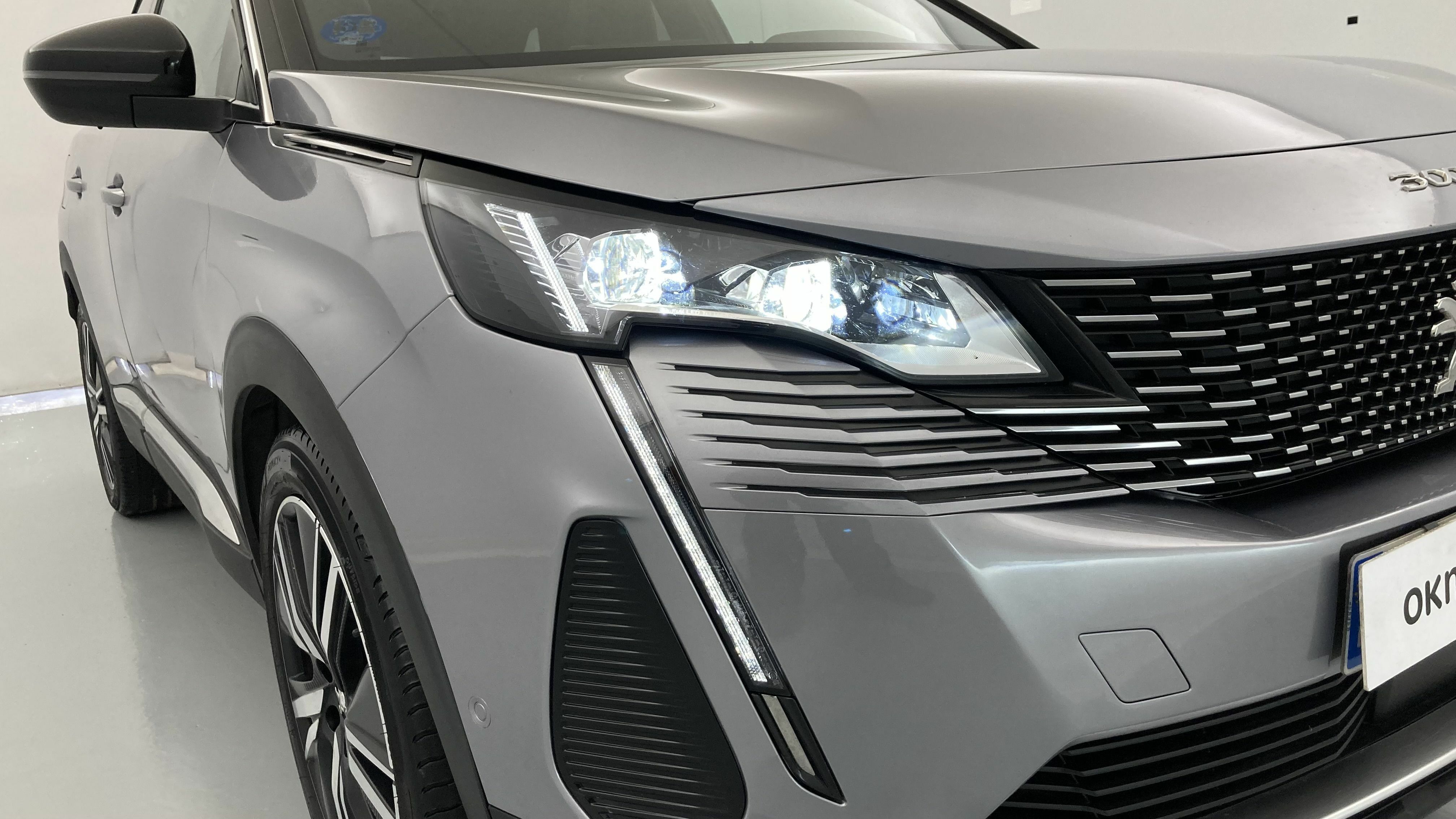 peugeot 3008 gt pack 1.6 HYBRID 300 EAT PHEV 2022 gris artense / negro 28