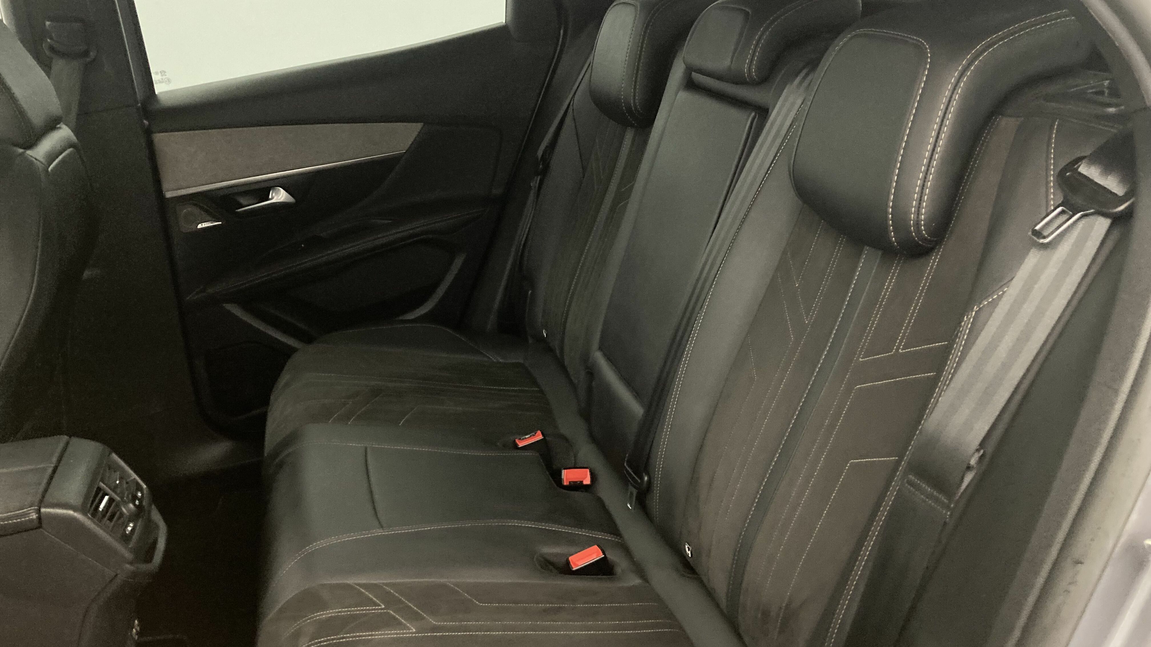 peugeot 3008 gt pack 1.6 HYBRID 300 EAT PHEV 2022 gris artense / negro 21