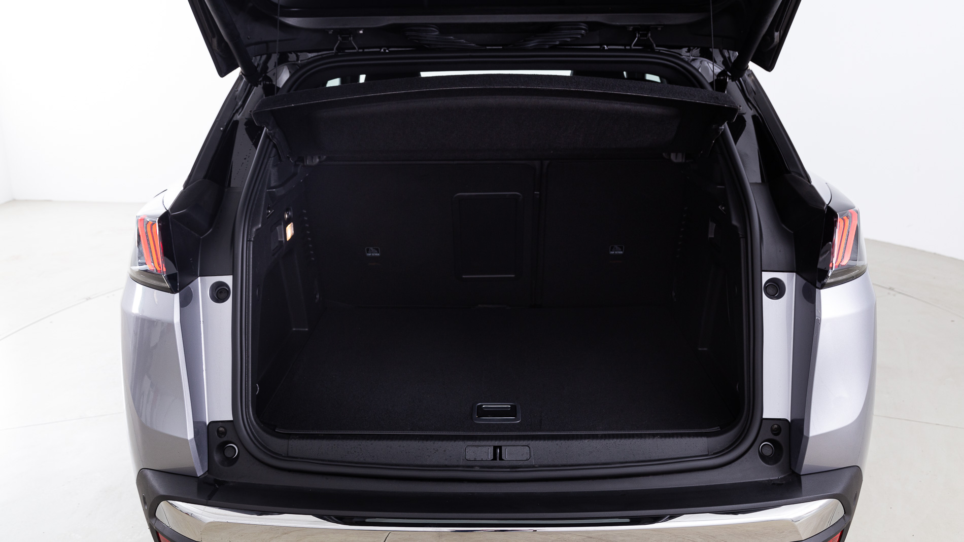 peugeot 3008 gt pack 1.6 HYBRID 300 EAT PHEV 2022 gris artense / negro 28