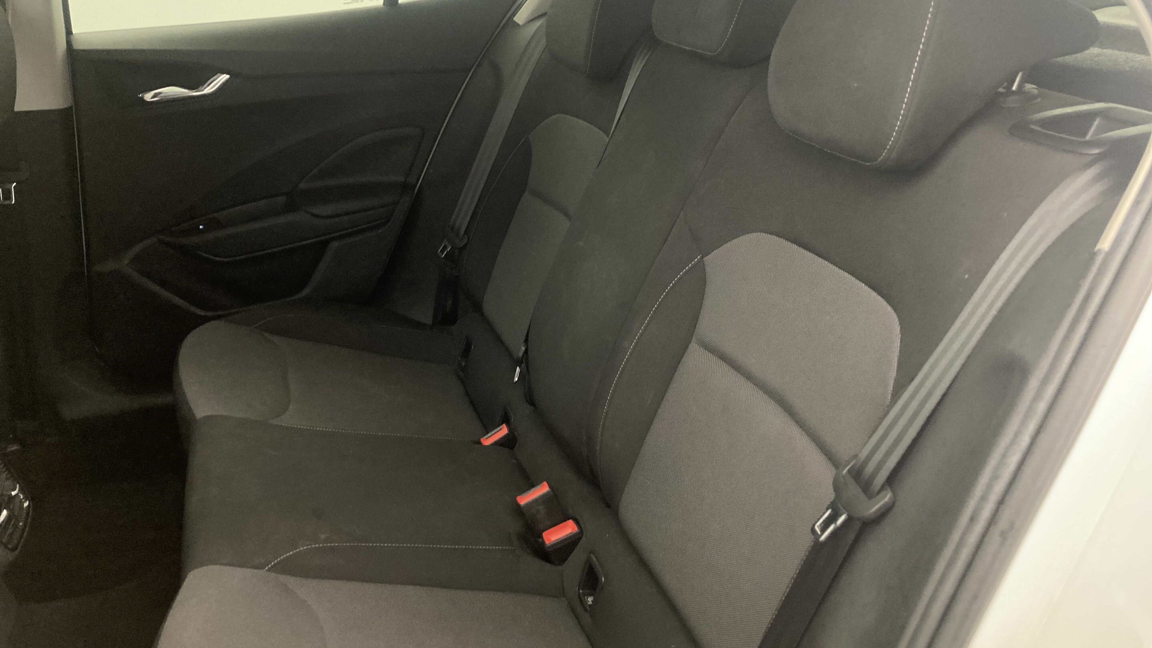 skoda fabia selection 1.0 MPI 80 2024 blanco candy 19