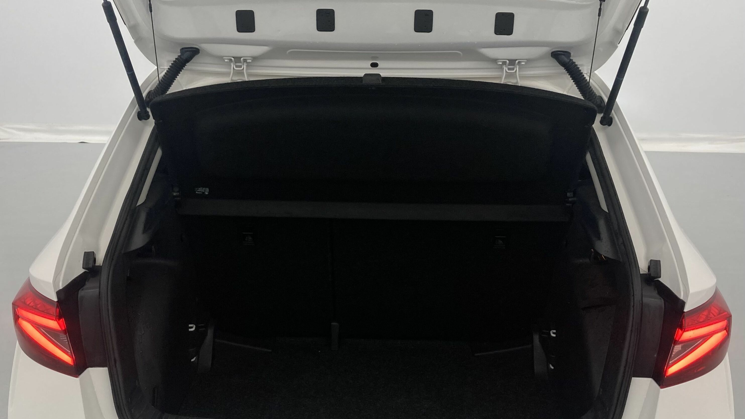 skoda fabia selection 1.0 MPI 80 2024 blanco candy 22