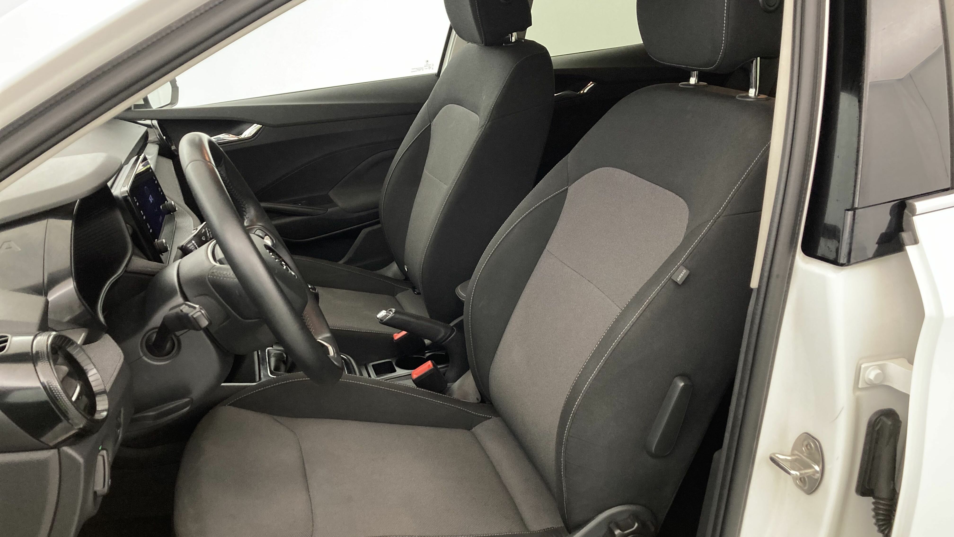 skoda fabia selection 1.0 MPI 80 2024 blanco candy 13