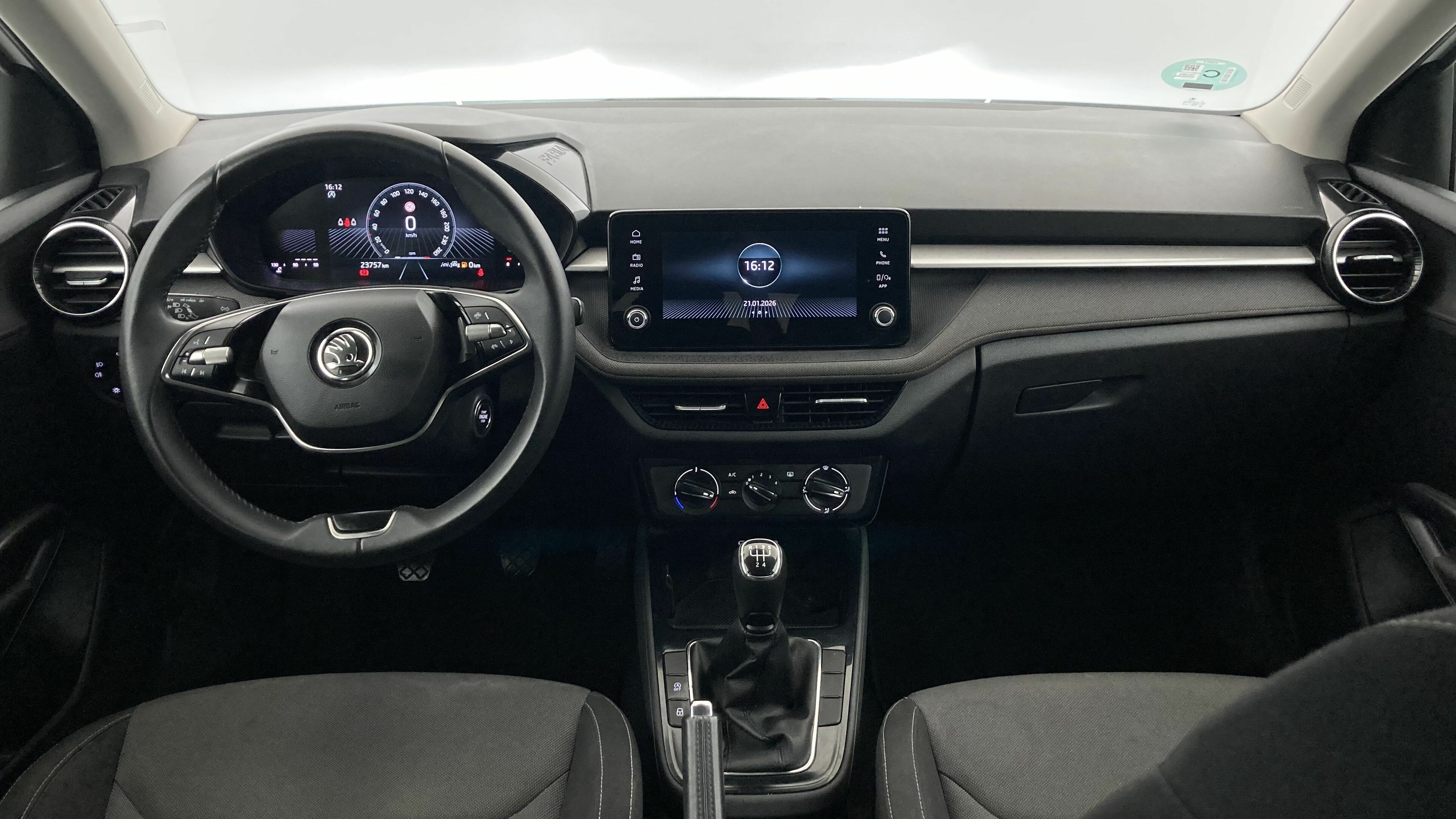 skoda fabia selection 1.0 MPI 80 2024 blanco candy 15