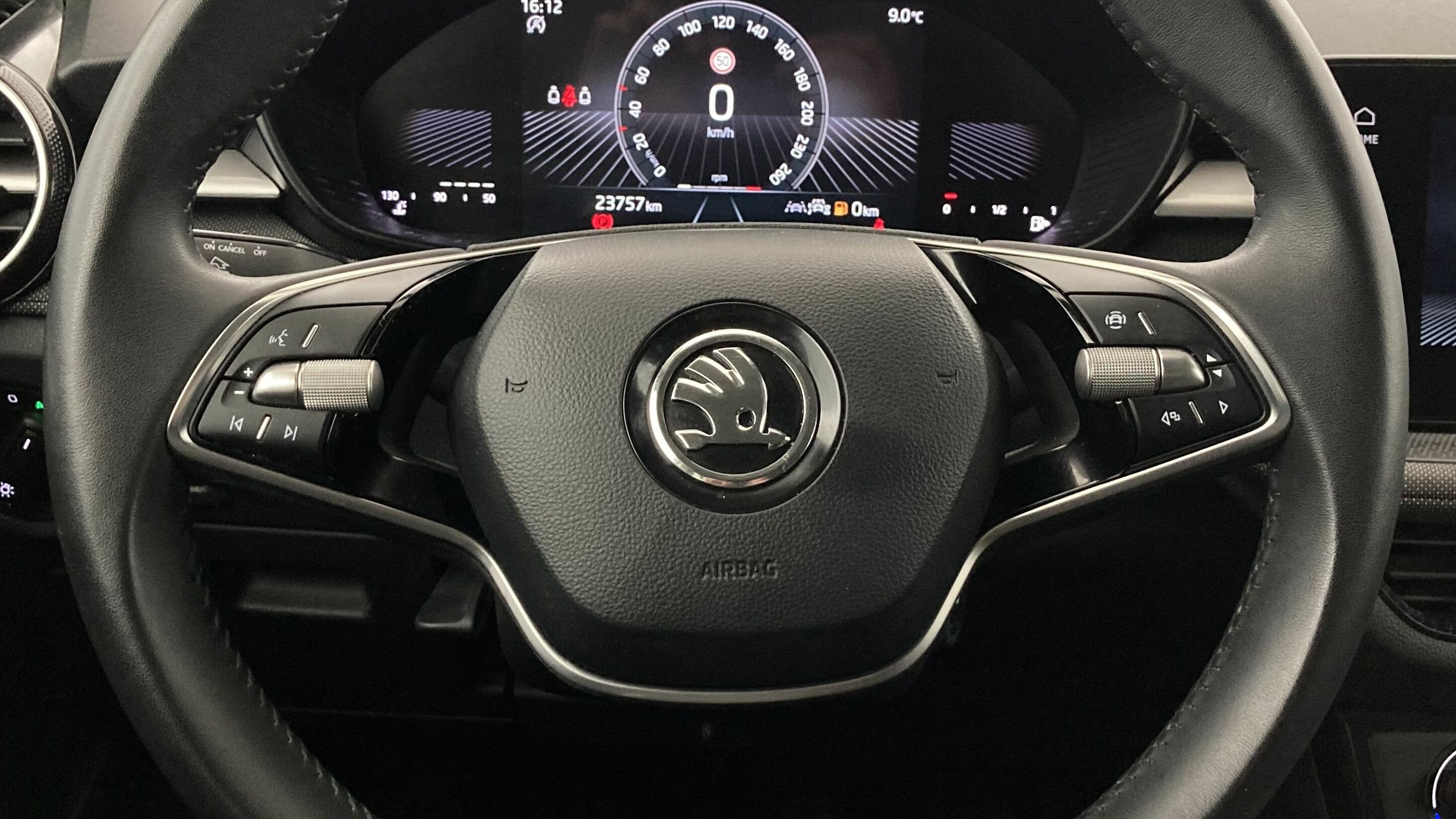 skoda fabia selection 1.0 MPI 80 2024 blanco candy 16