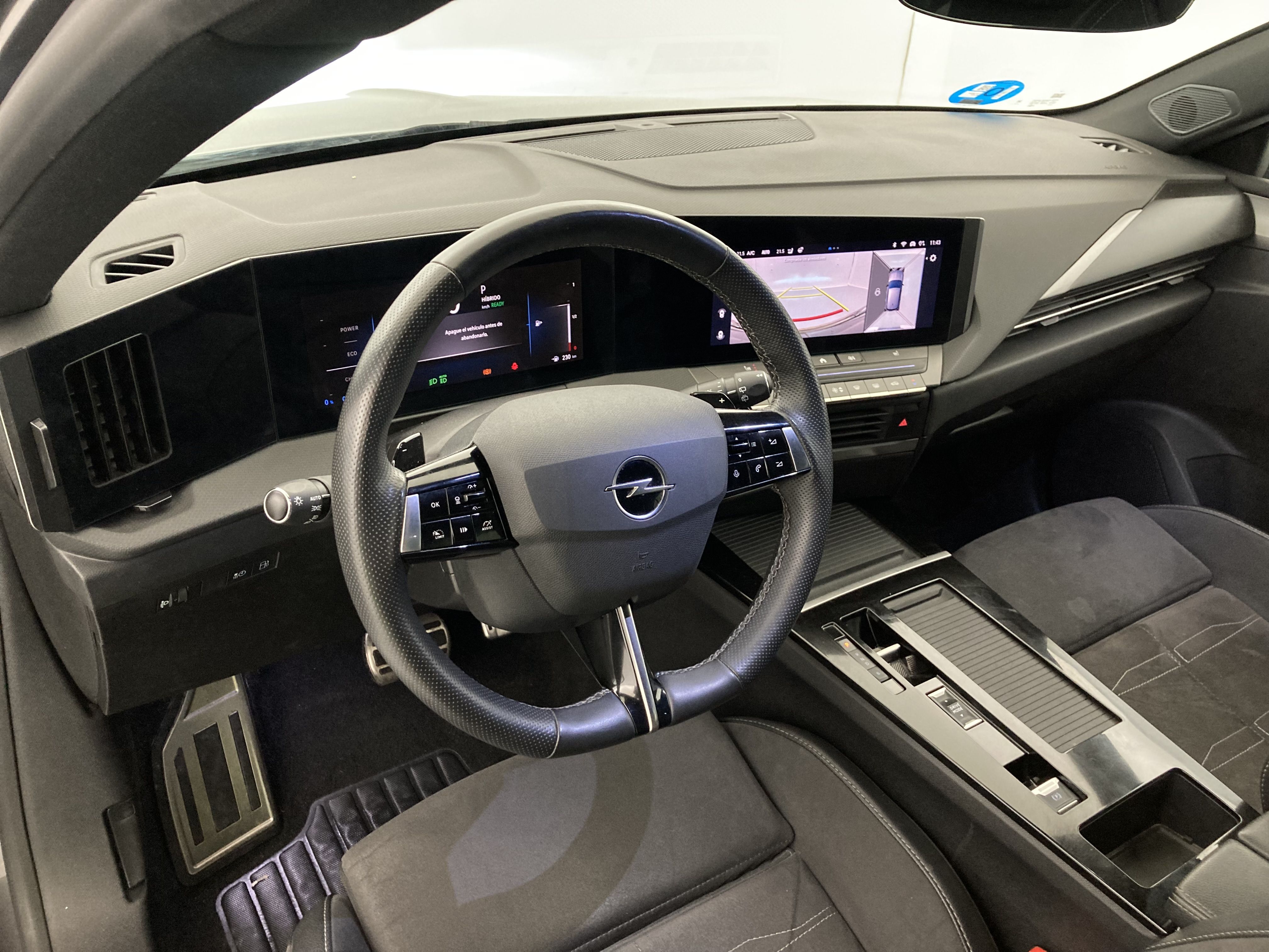 opel astra gs 1.6T PHEV 180 AT 2023 vulkan grey 18