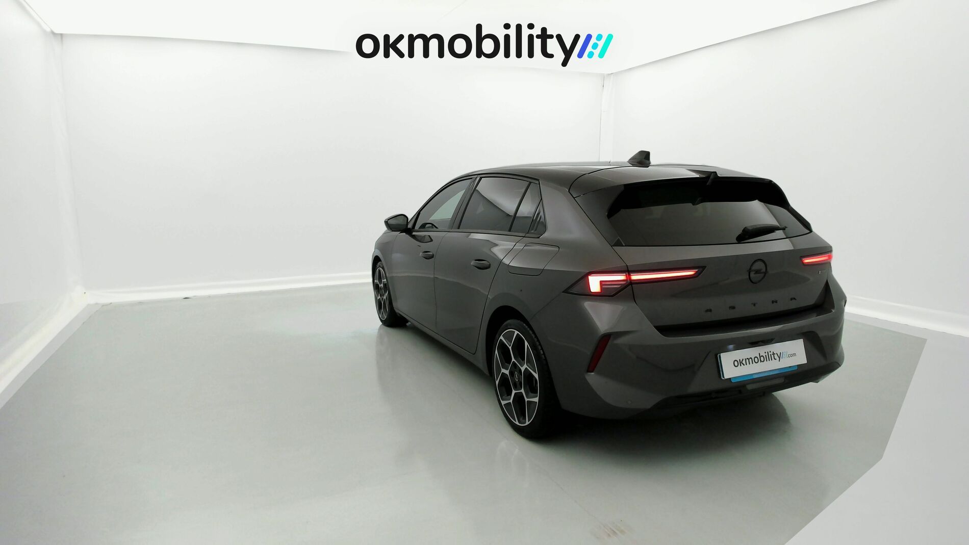 opel astra gs 1.6T PHEV 180 AT 2023 vulkan grey 8