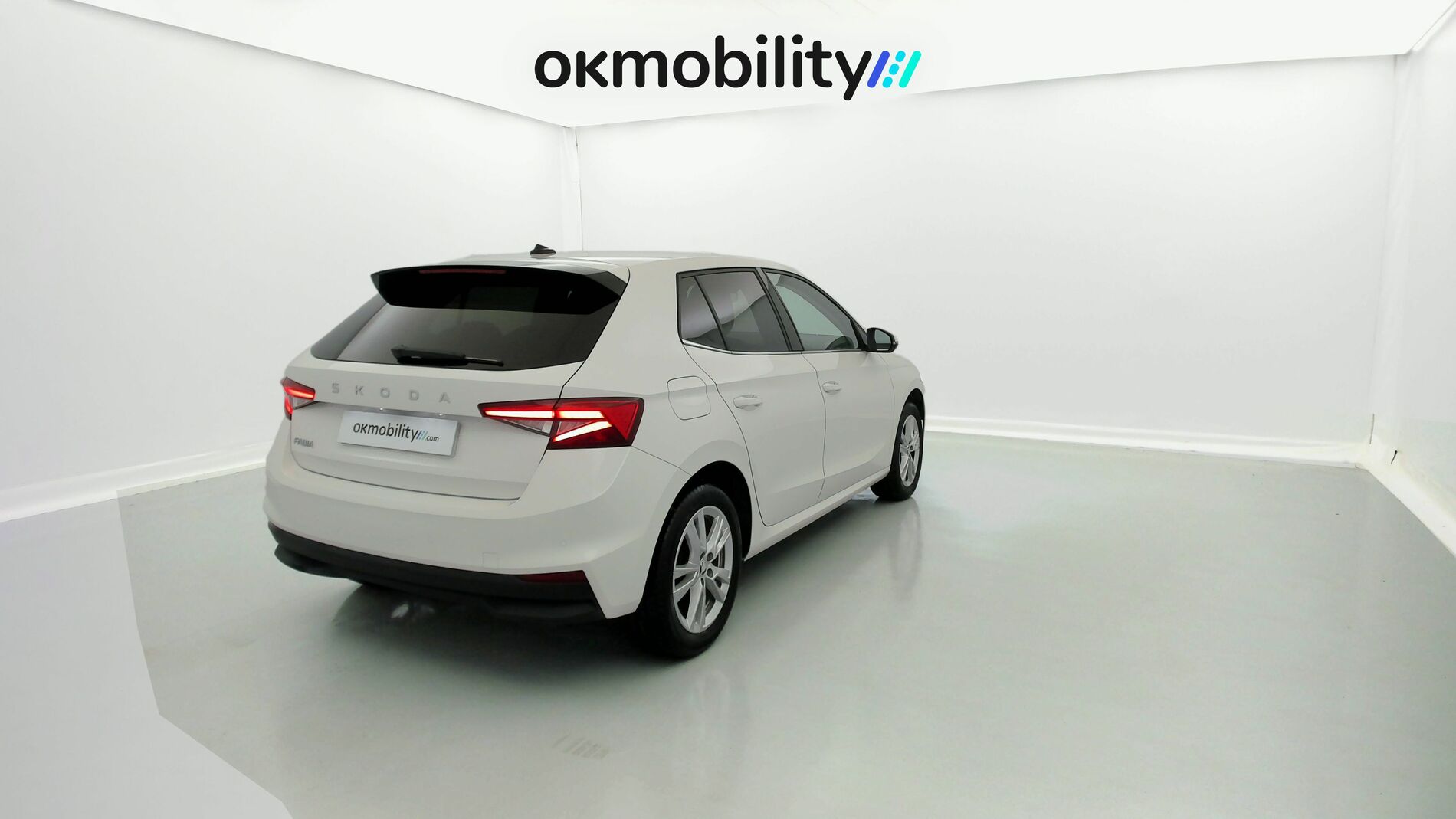 skoda fabia selection 1.0 MPI 80 2024 blanco candy 11