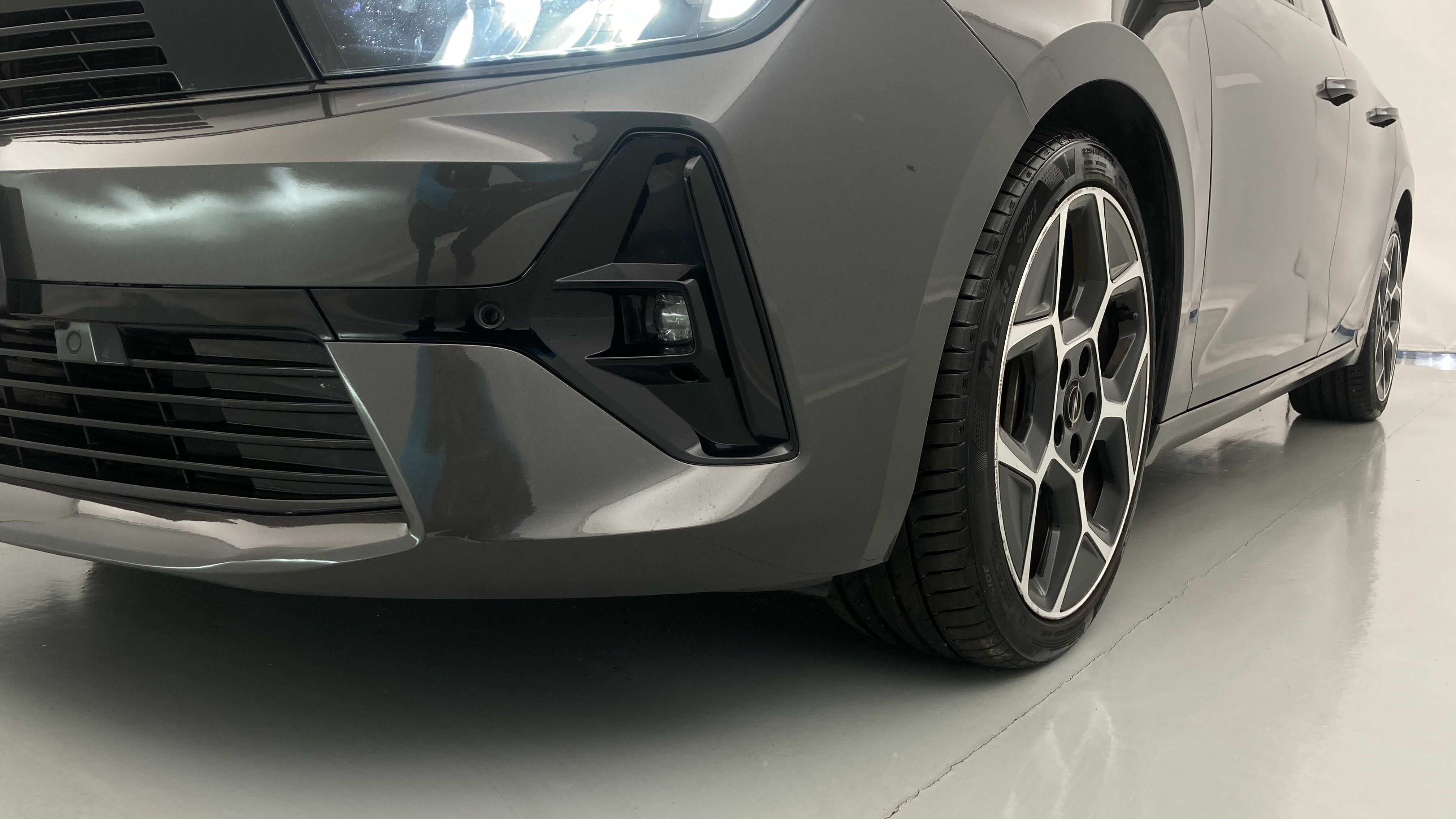 opel astra gs 1.6T PHEV 180 AT 2023 vulkan grey 27