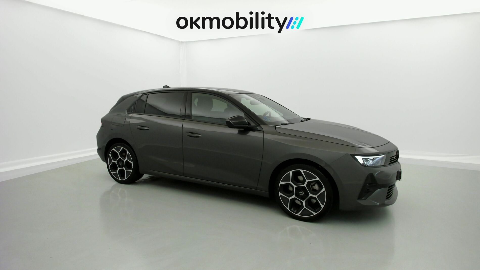 opel astra gs 1.6T PHEV 180 AT 2023 vulkan grey 2