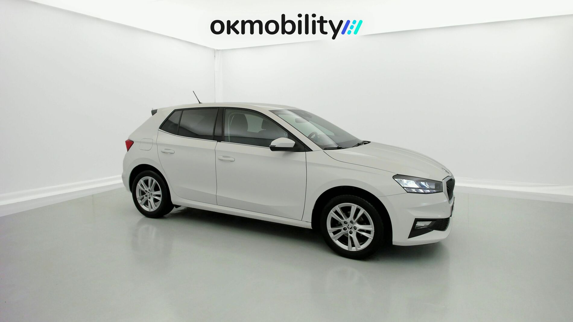 skoda fabia selection 1.0 MPI 80 2024 blanco candy 2