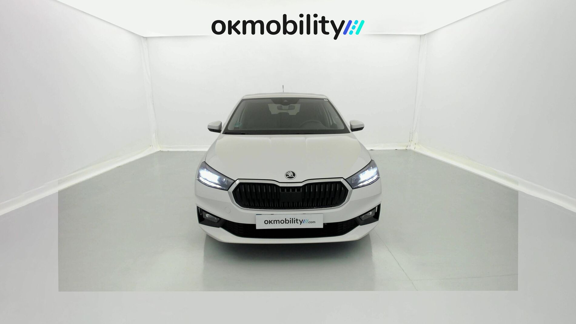 skoda fabia selection 1.0 MPI 80 2024 blanco candy 3