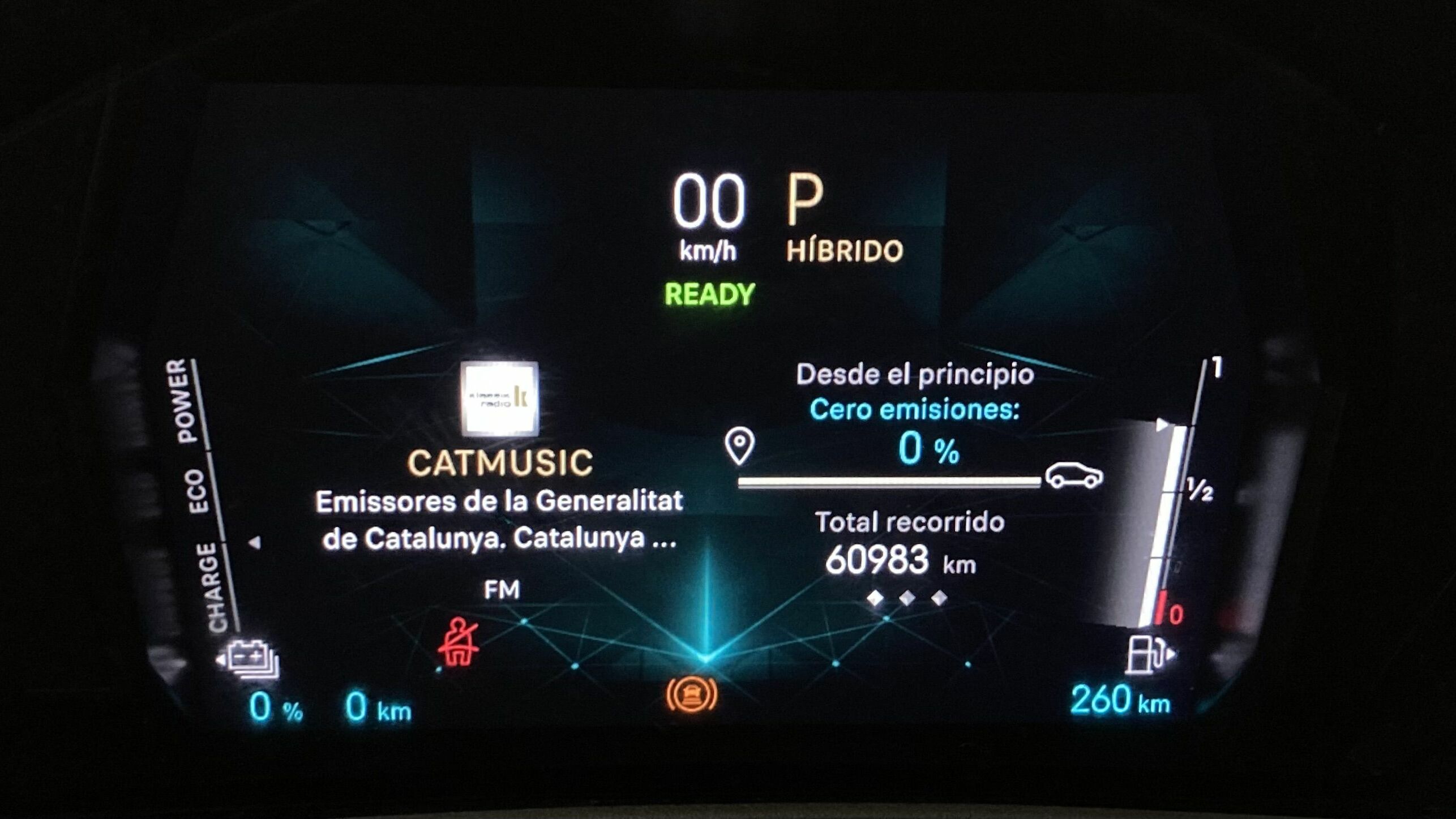 ds ds4 performance line + E-TENSE 225 CA 2023 crystal pearl 17