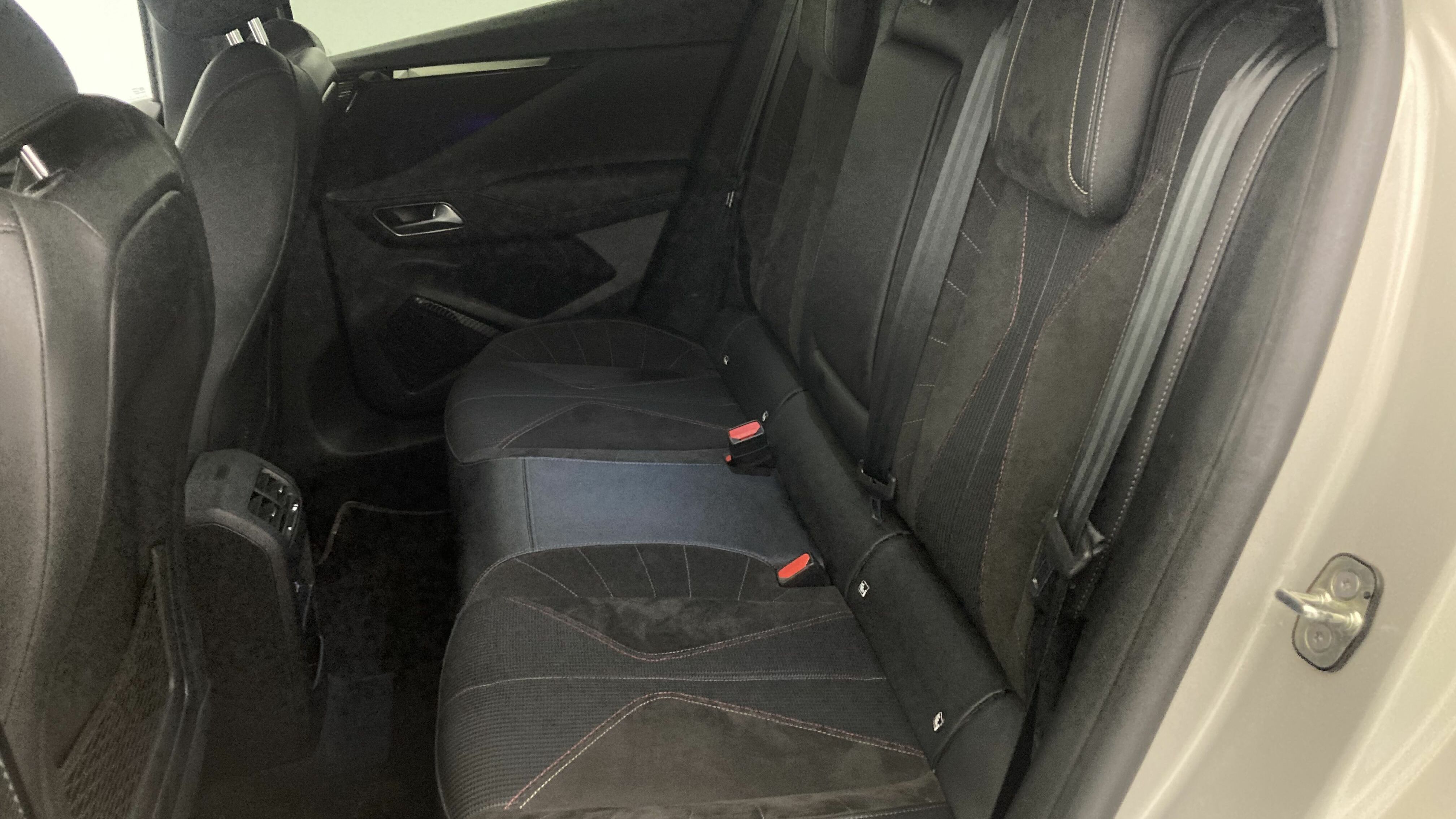 ds ds4 performance line + E-TENSE 225 CA 2023 crystal pearl 19