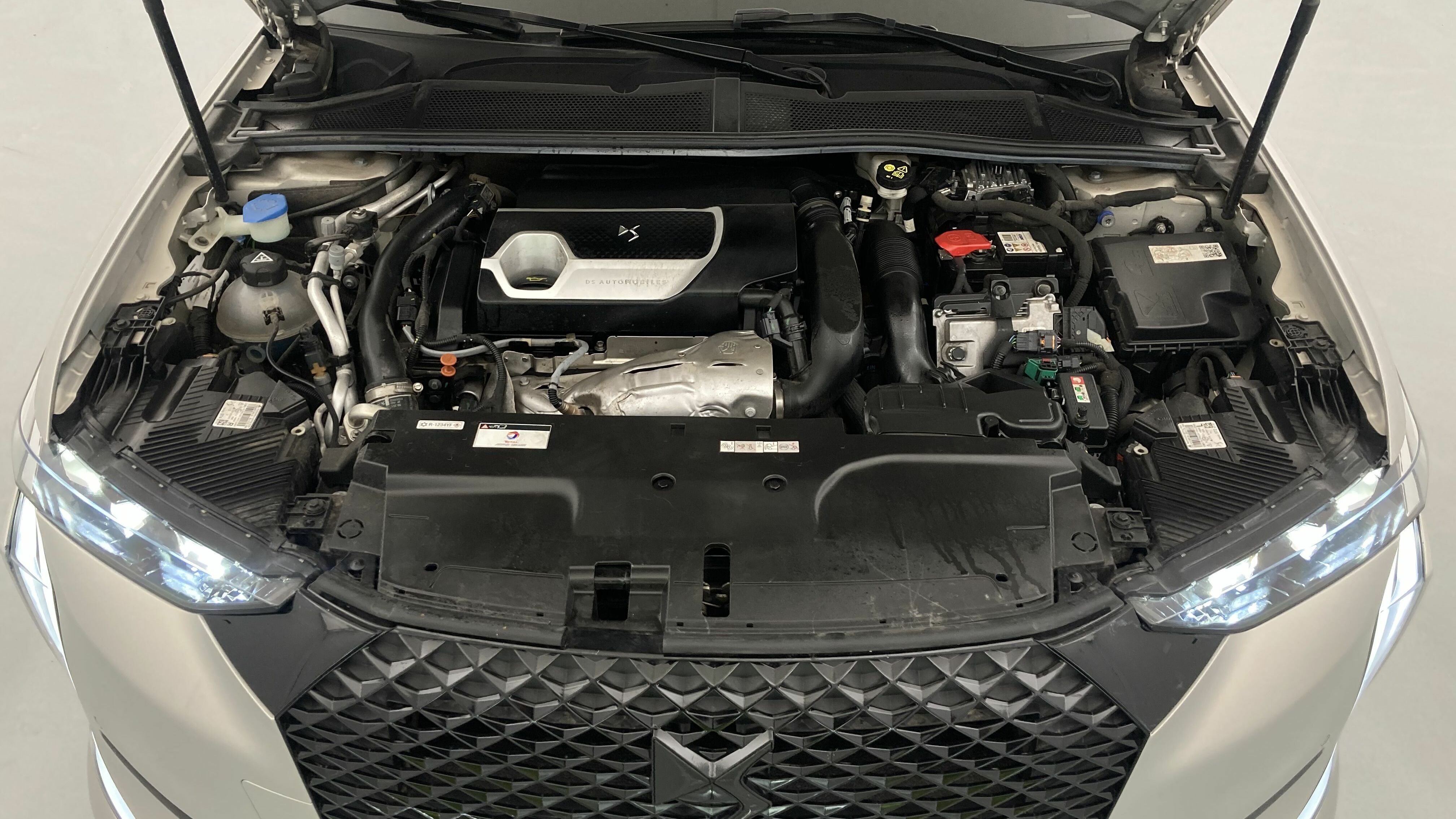 ds ds4 performance line + E-TENSE 225 CA 2023 crystal pearl 23