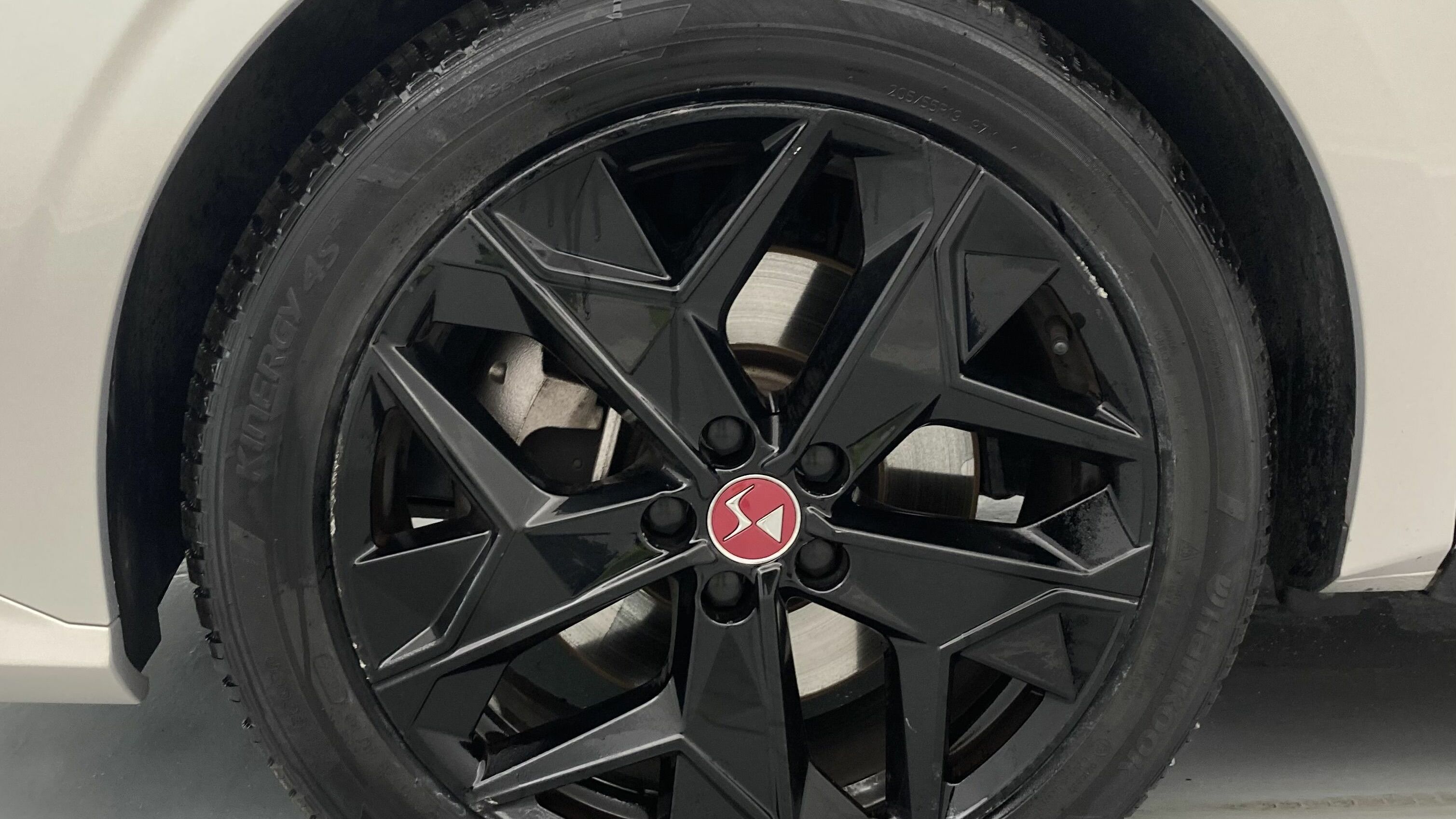 ds ds4 performance line + E-TENSE 225 CA 2023 crystal pearl 25