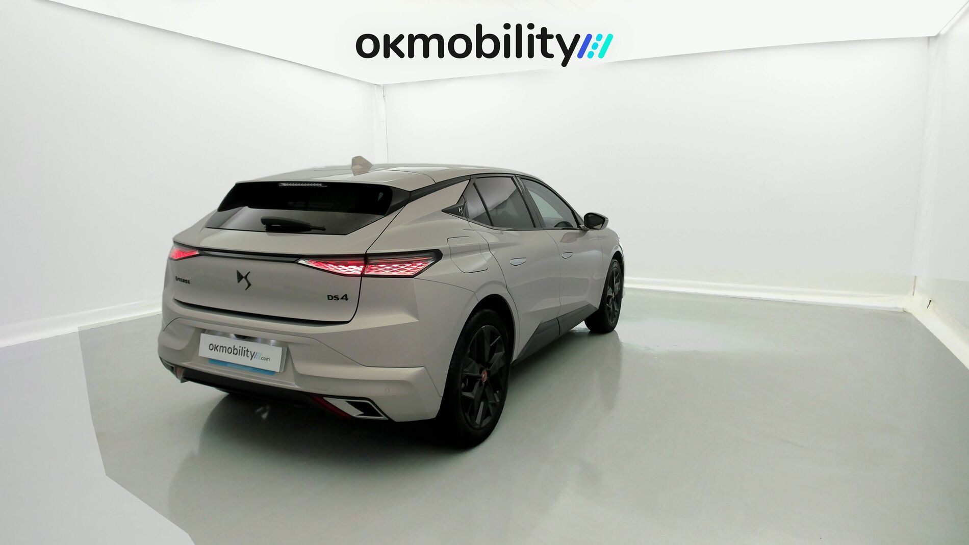 ds ds4 performance line + E-TENSE 225 CA 2023 crystal pearl 10