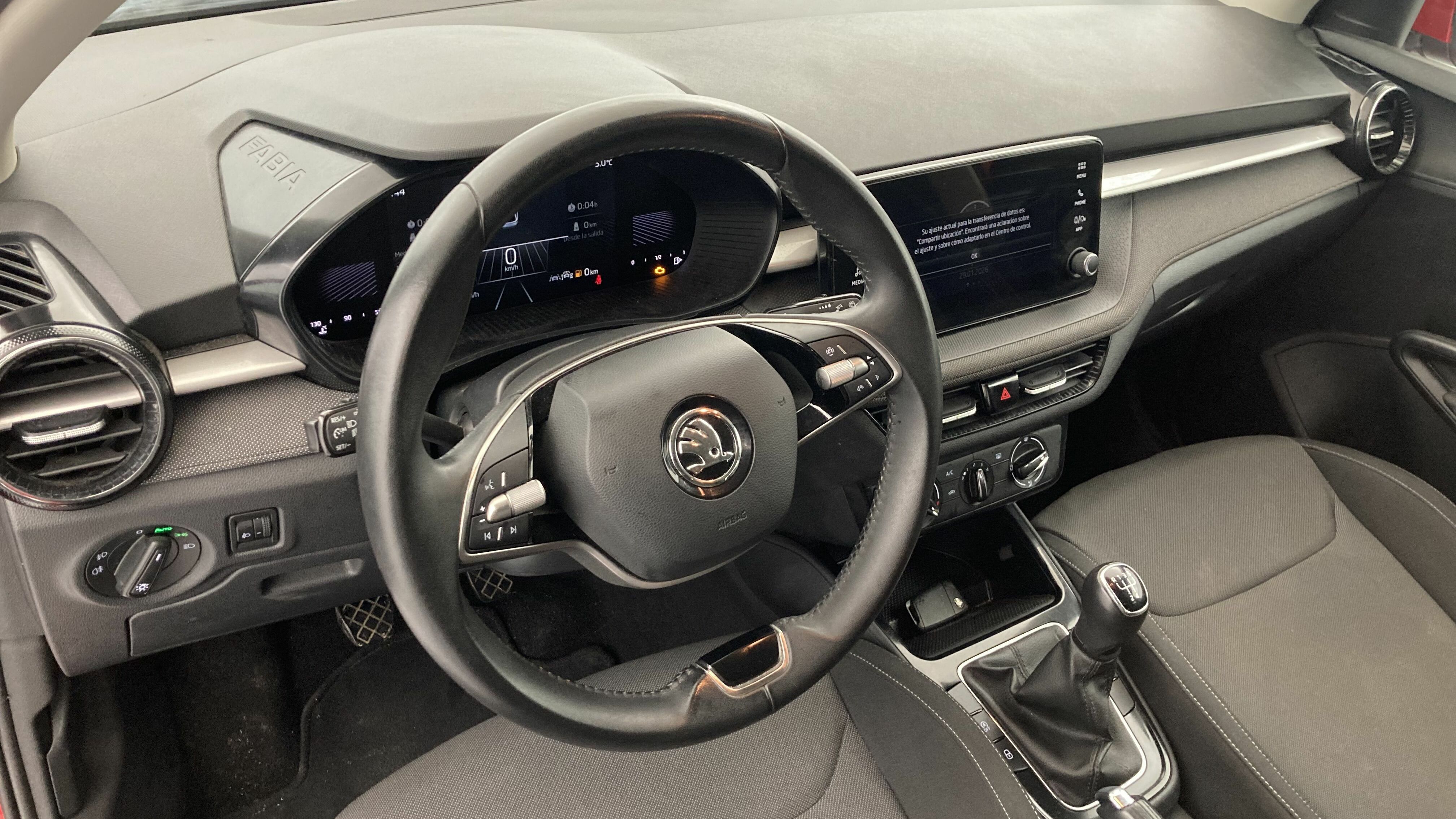 skoda fabia selection 1.0 MPI 80 2024 rojo velvet 14