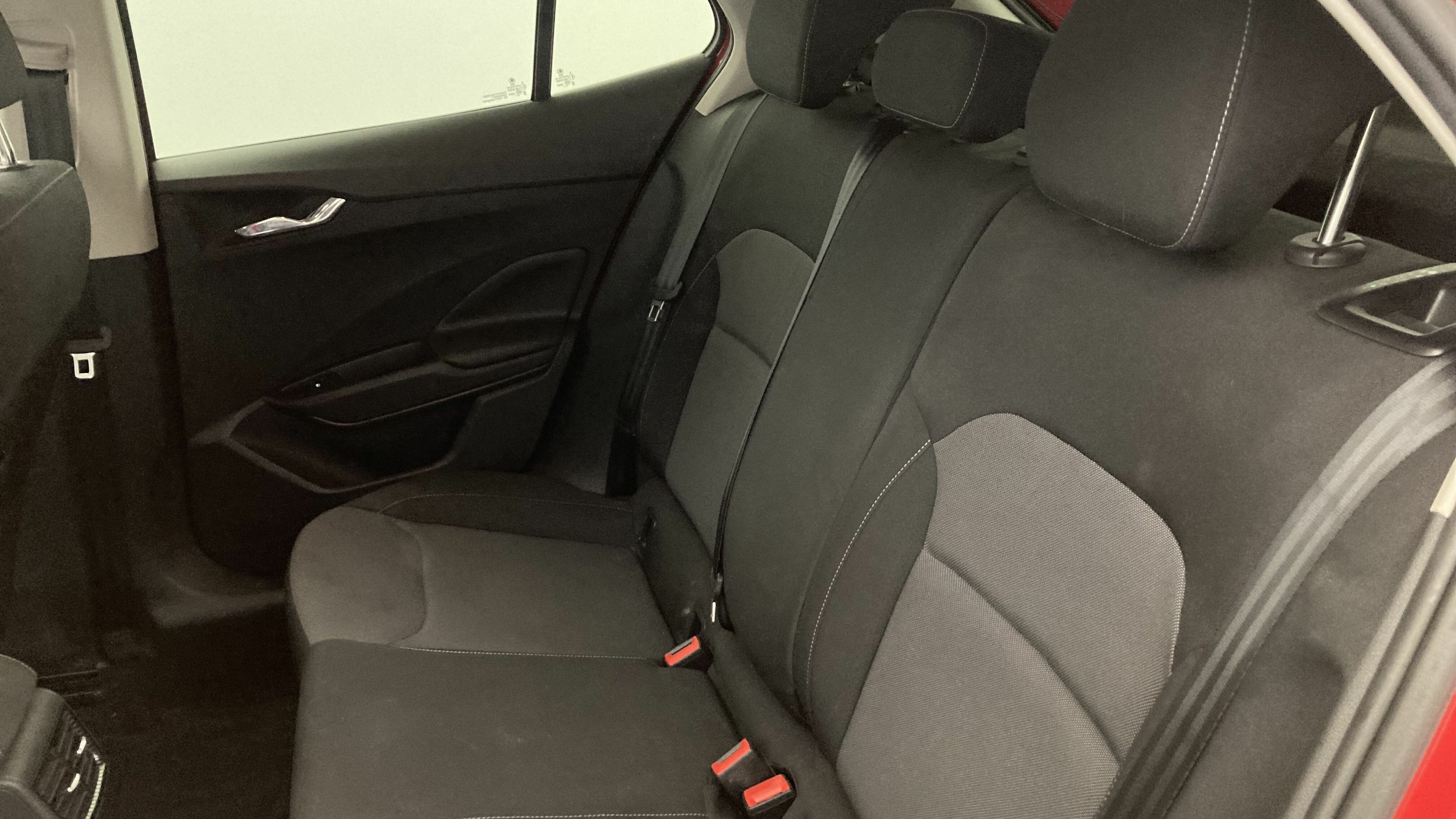 skoda fabia selection 1.0 MPI 80 2024 rojo velvet 20