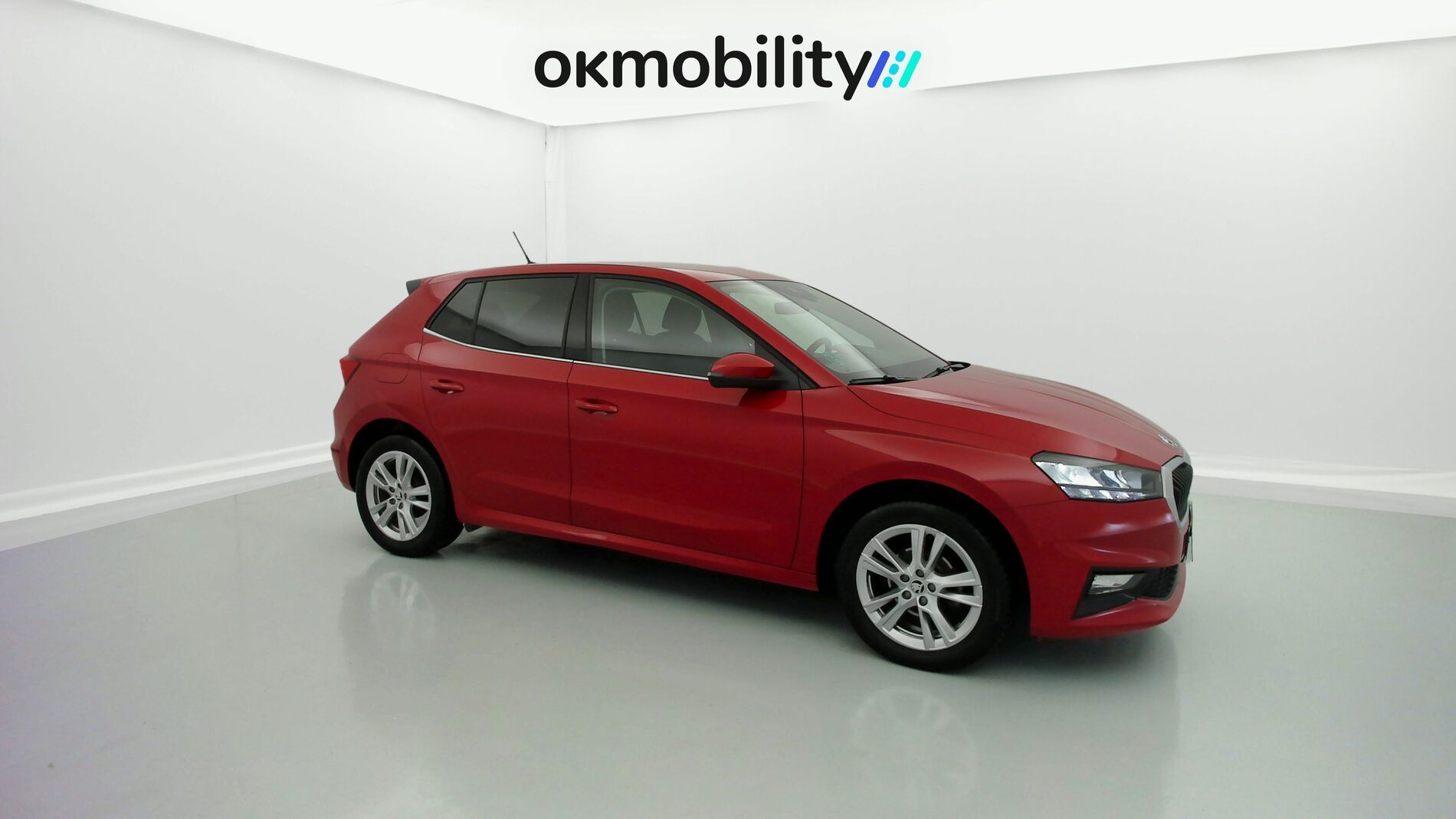 skoda fabia selection 1.0 MPI 80 2024 rojo velvet 2