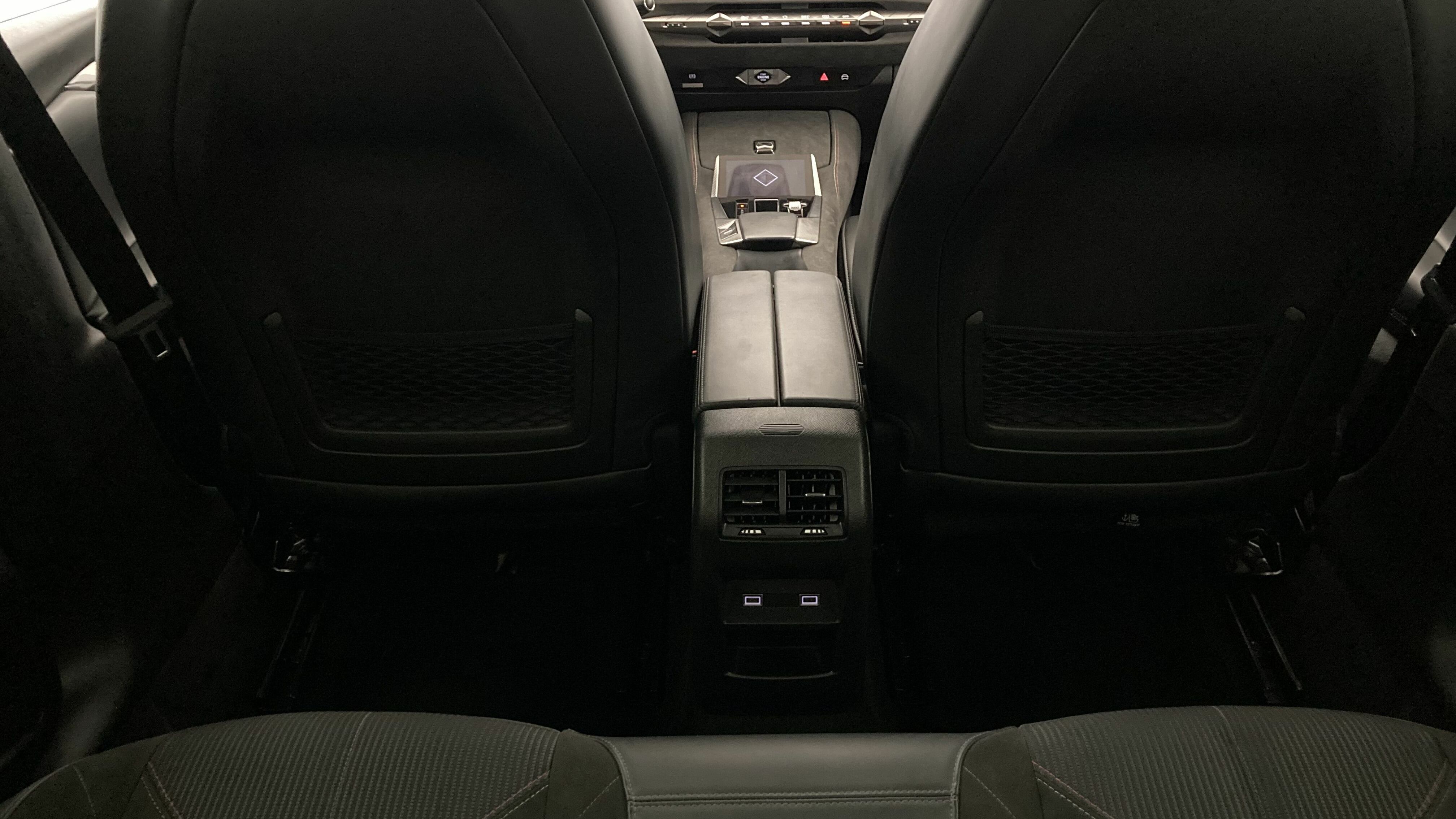 ds ds4 performance line + E-TENSE 225 CA 2023 negro perla 23