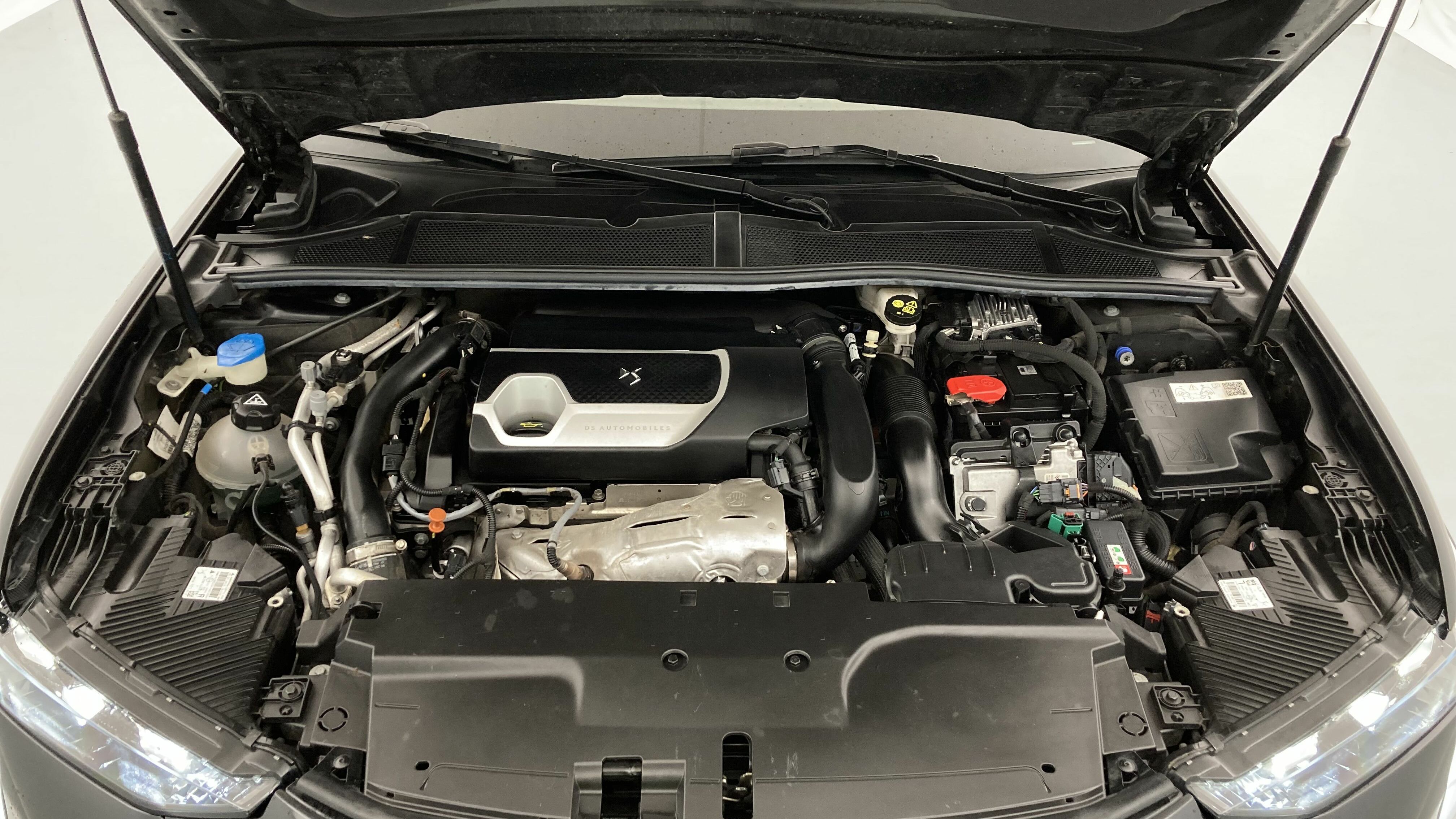 ds ds4 performance line + E-TENSE 225 CA 2023 negro perla 26