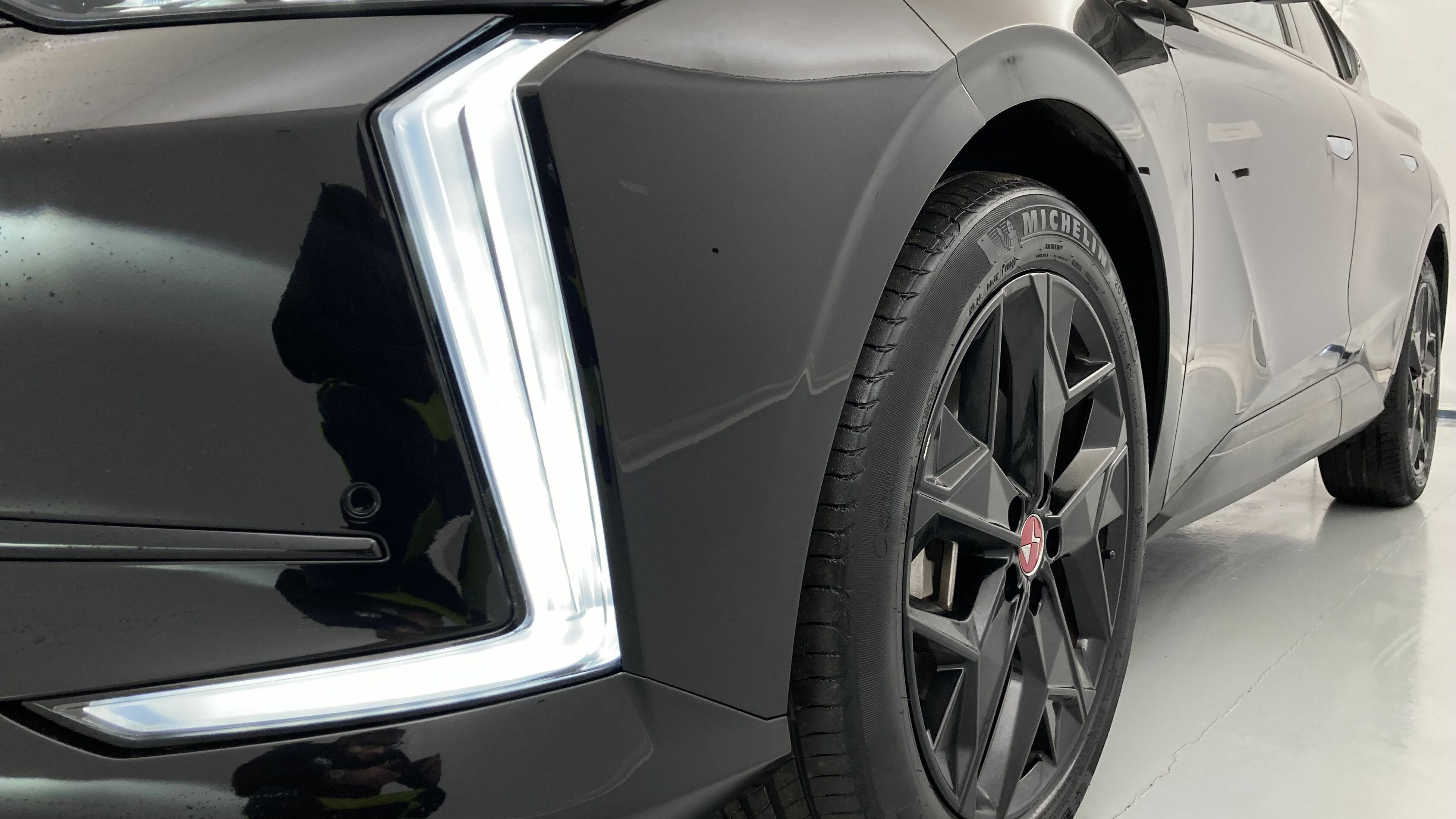 ds ds4 performance line + E-TENSE 225 CA 2023 negro perla 27