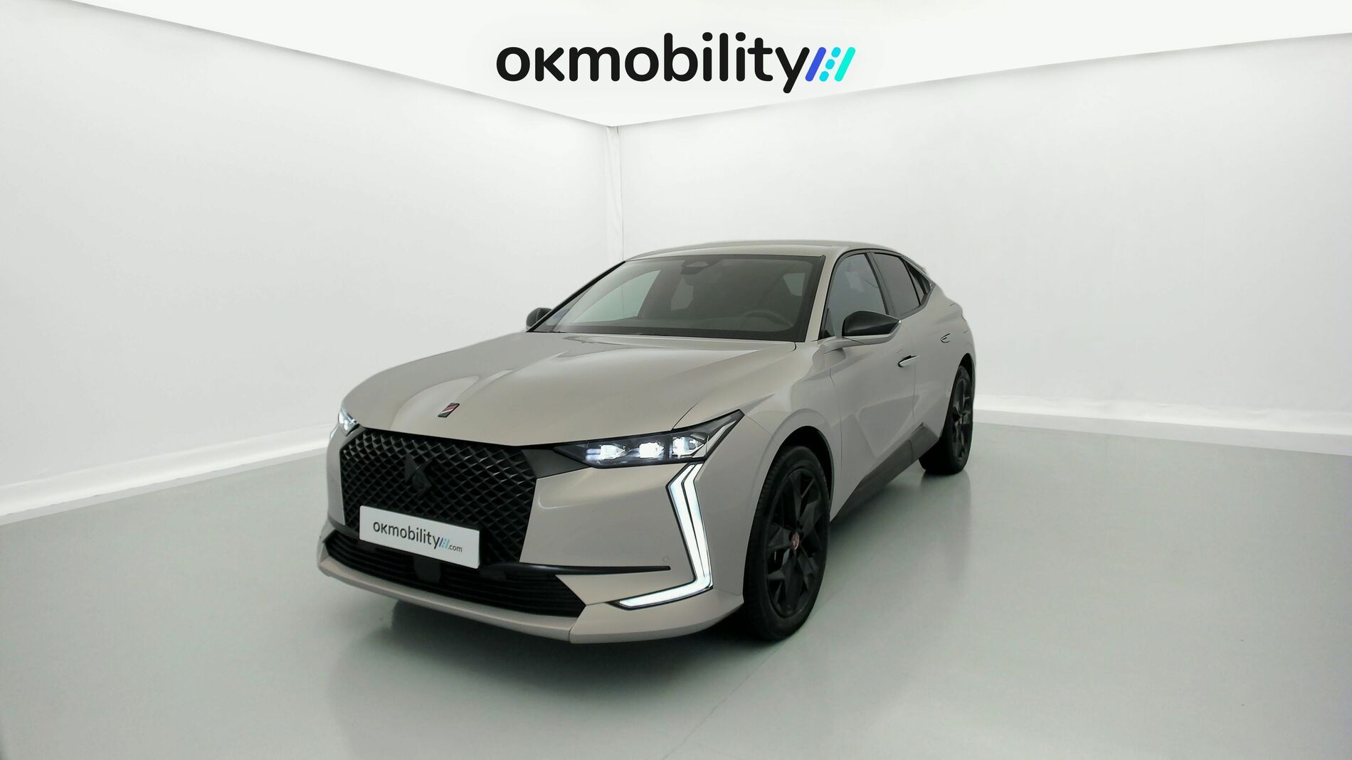 ds ds4 performance line + E-TENSE 225 CA 2023 crystal pearl 1