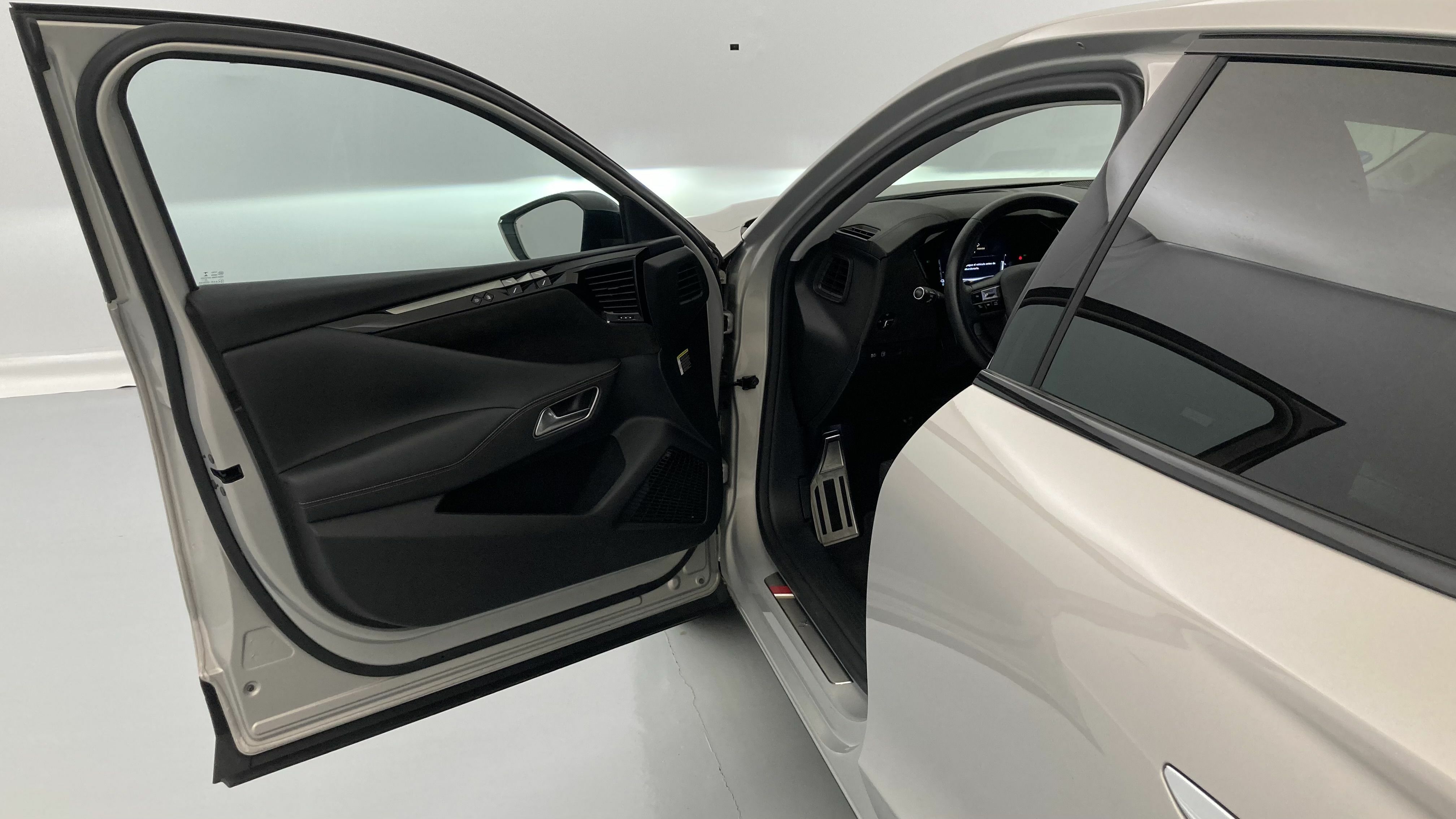 ds ds4 performance line + E-TENSE 225 CA 2023 crystal pearl 1