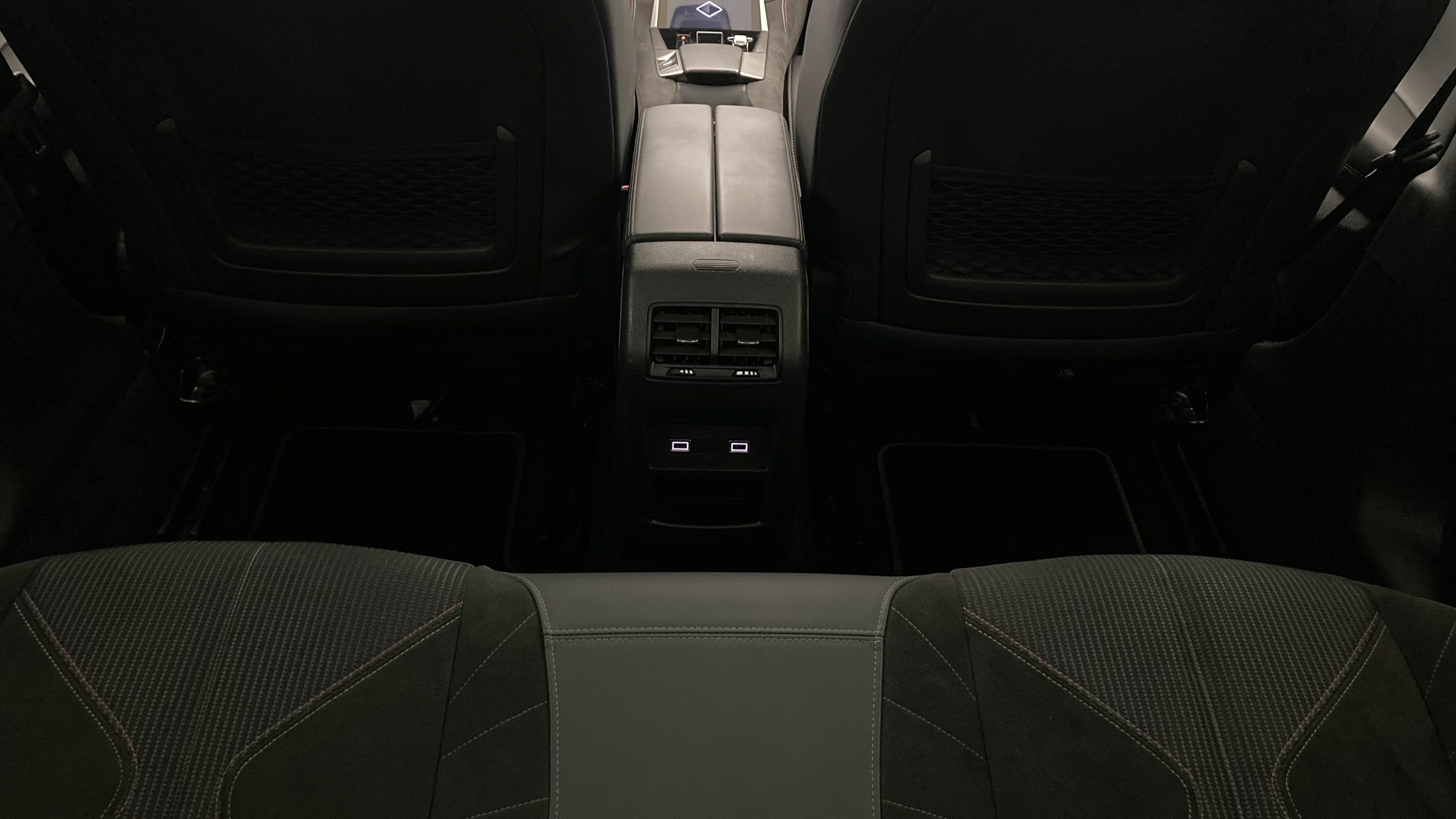 ds ds4 performance line + E-TENSE 225 CA 2023 crystal pearl 11