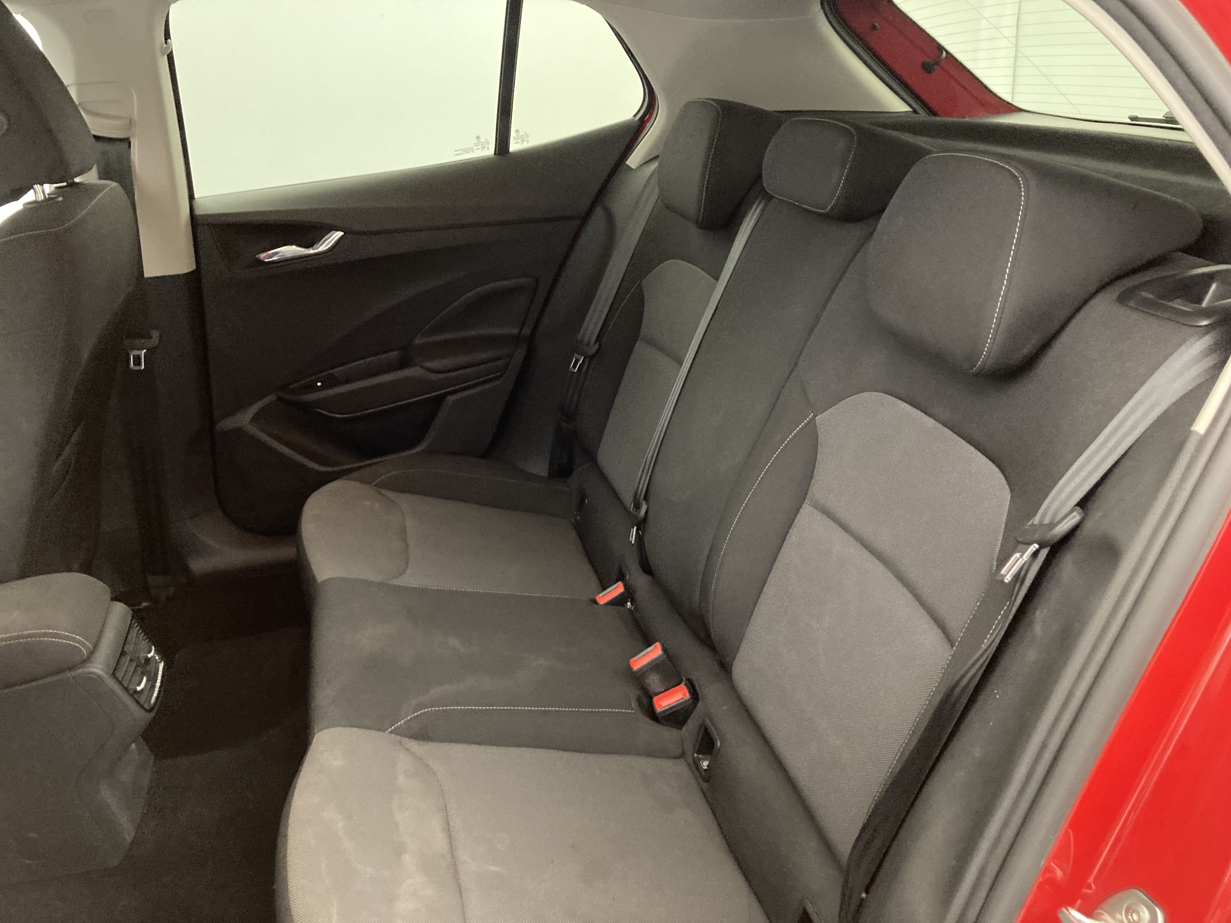 skoda fabia selection 1.0 MPI 80 2024 rojo velvet 21