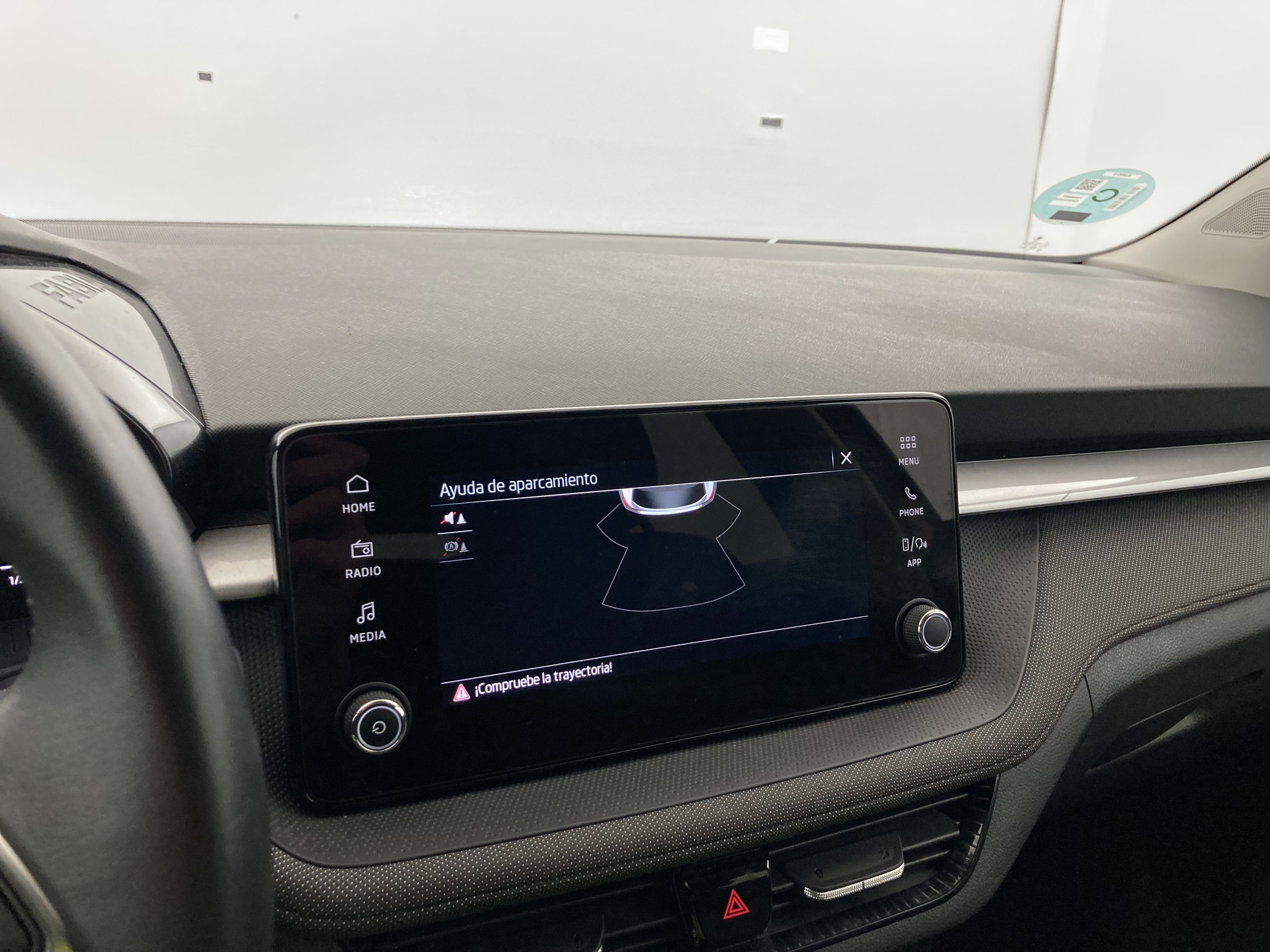 skoda fabia selection 1.0 MPI 80 2024 rojo velvet 25