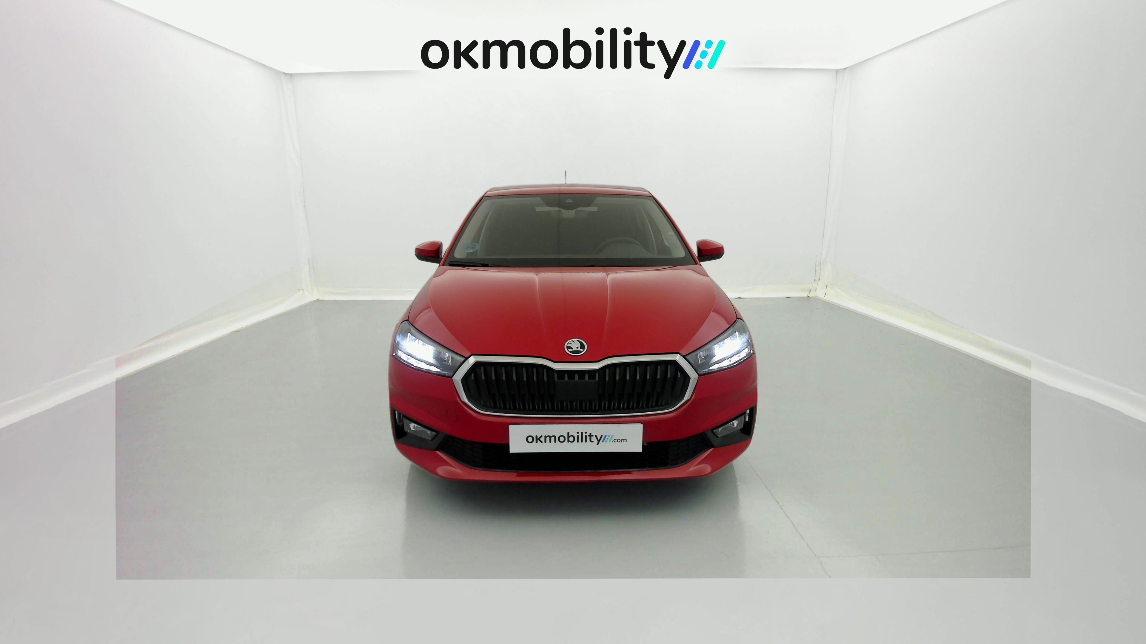 skoda fabia selection 1.0 MPI 80 2024 rojo velvet 2