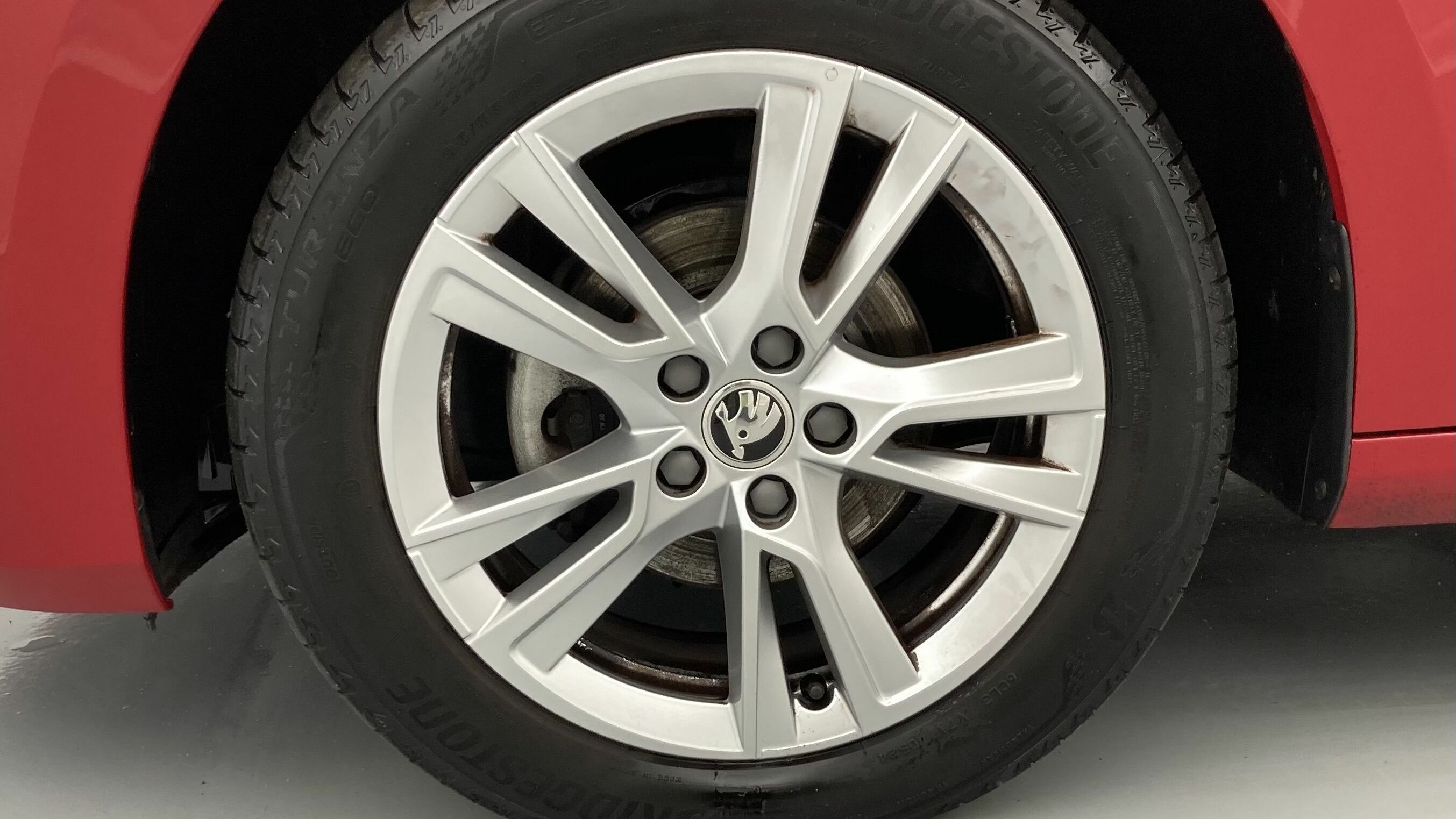 skoda fabia selection 1.0 MPI 80 2024 rojo velvet 26