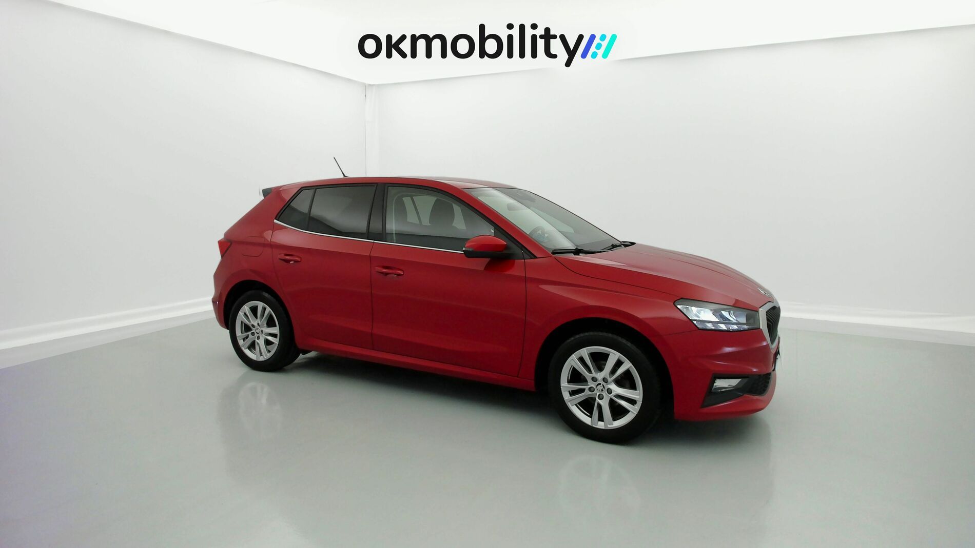 skoda fabia selection 1.0 MPI 80 2024 rojo velvet 2