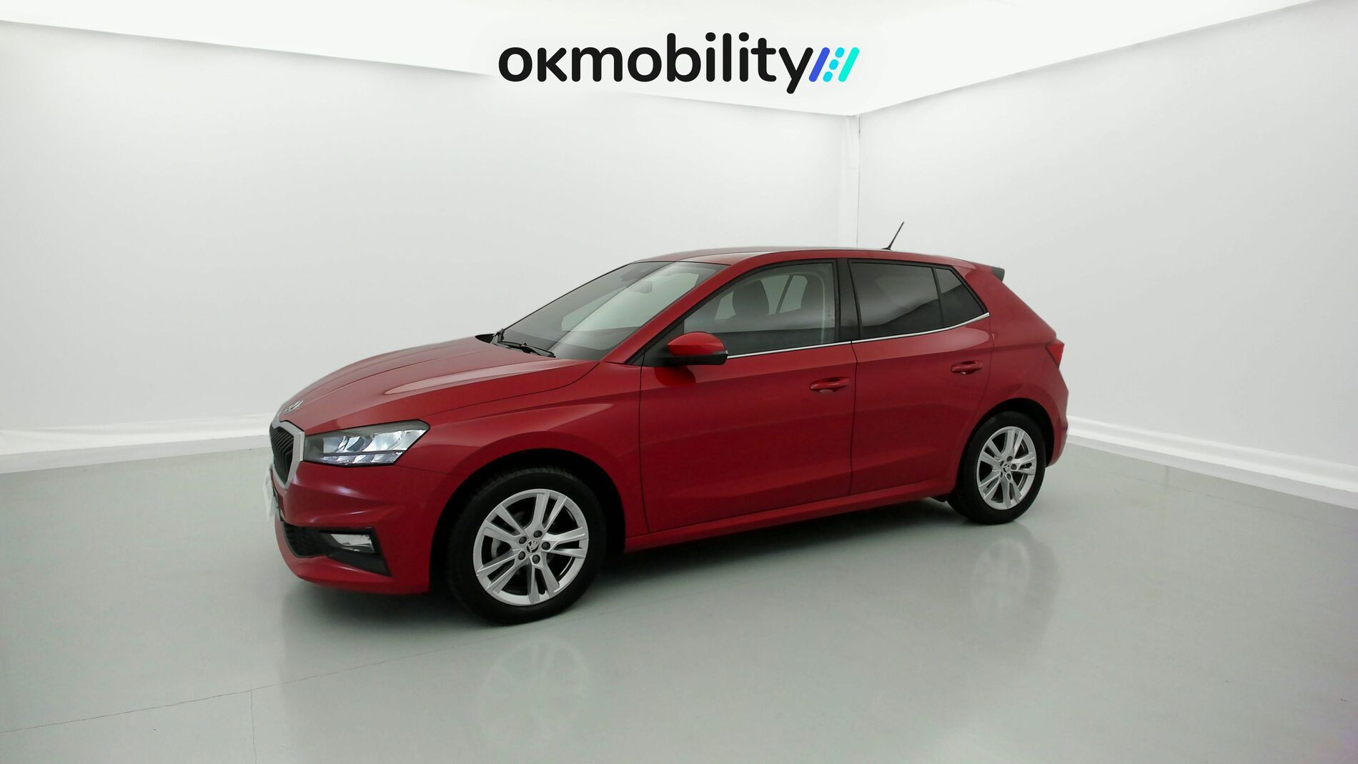 skoda fabia selection 1.0 MPI 80 2024 rojo velvet 4