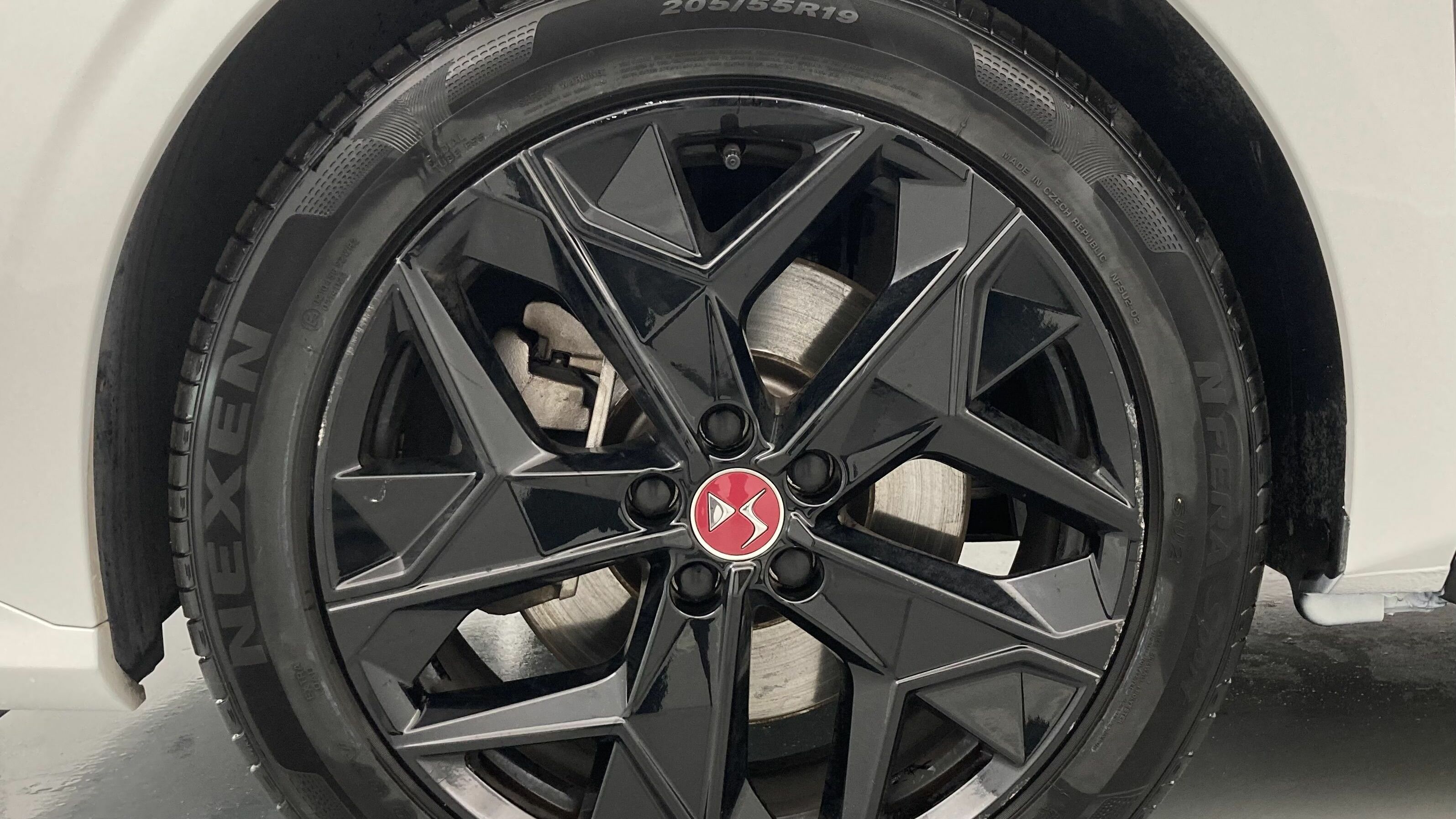 ds ds4 performance line + E-TENSE 225 CA 2023 blanco nacarado 28