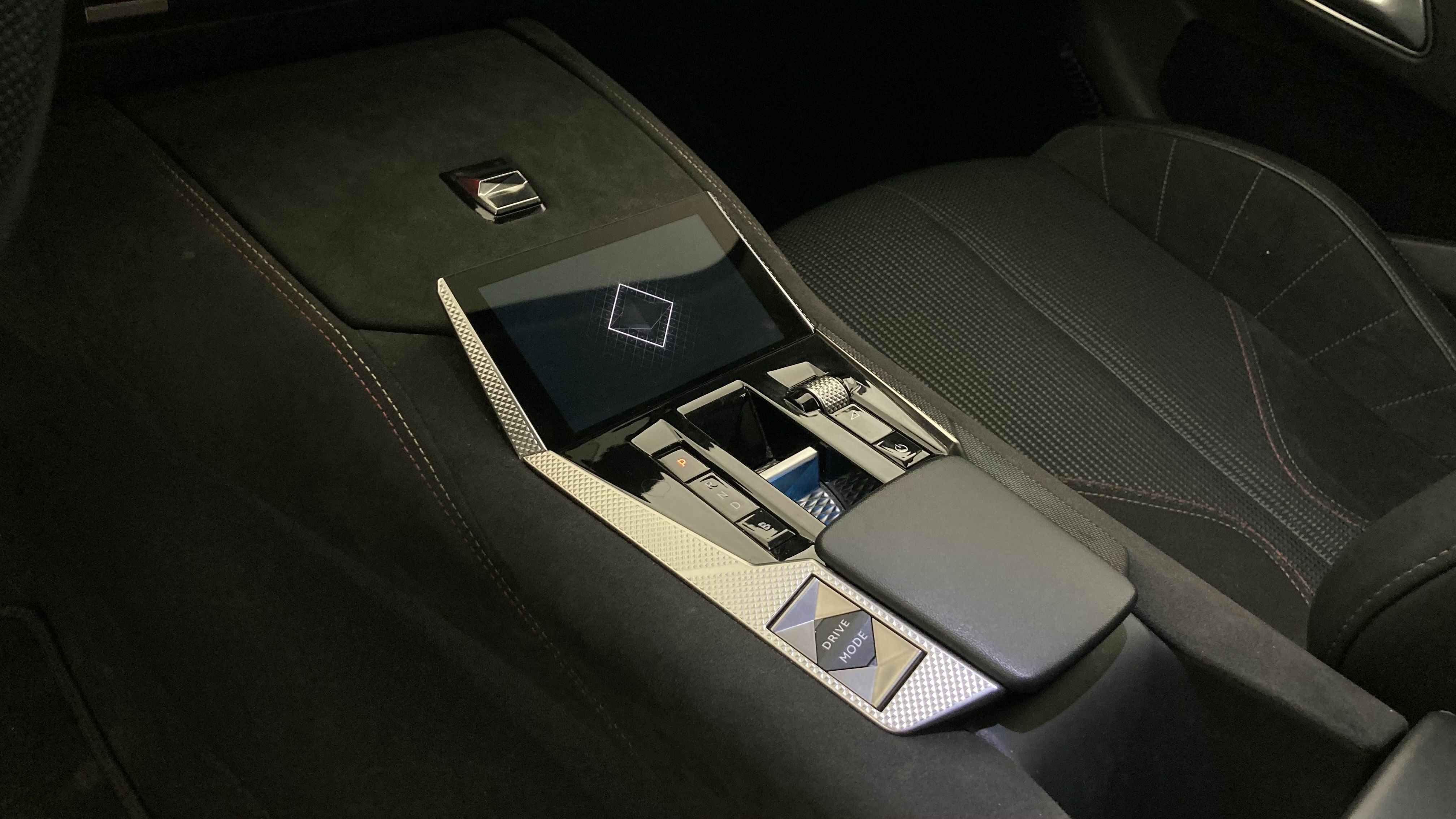 ds ds4 performance line + E-TENSE 225 CA 2023 lacquered grey 20