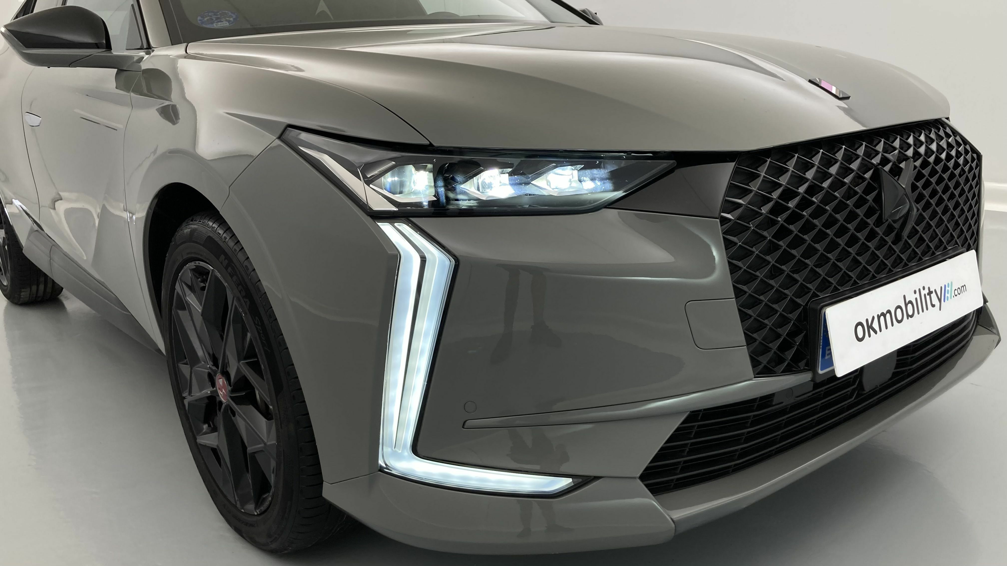 ds ds4 performance line + E-TENSE 225 CA 2023 lacquered grey 29