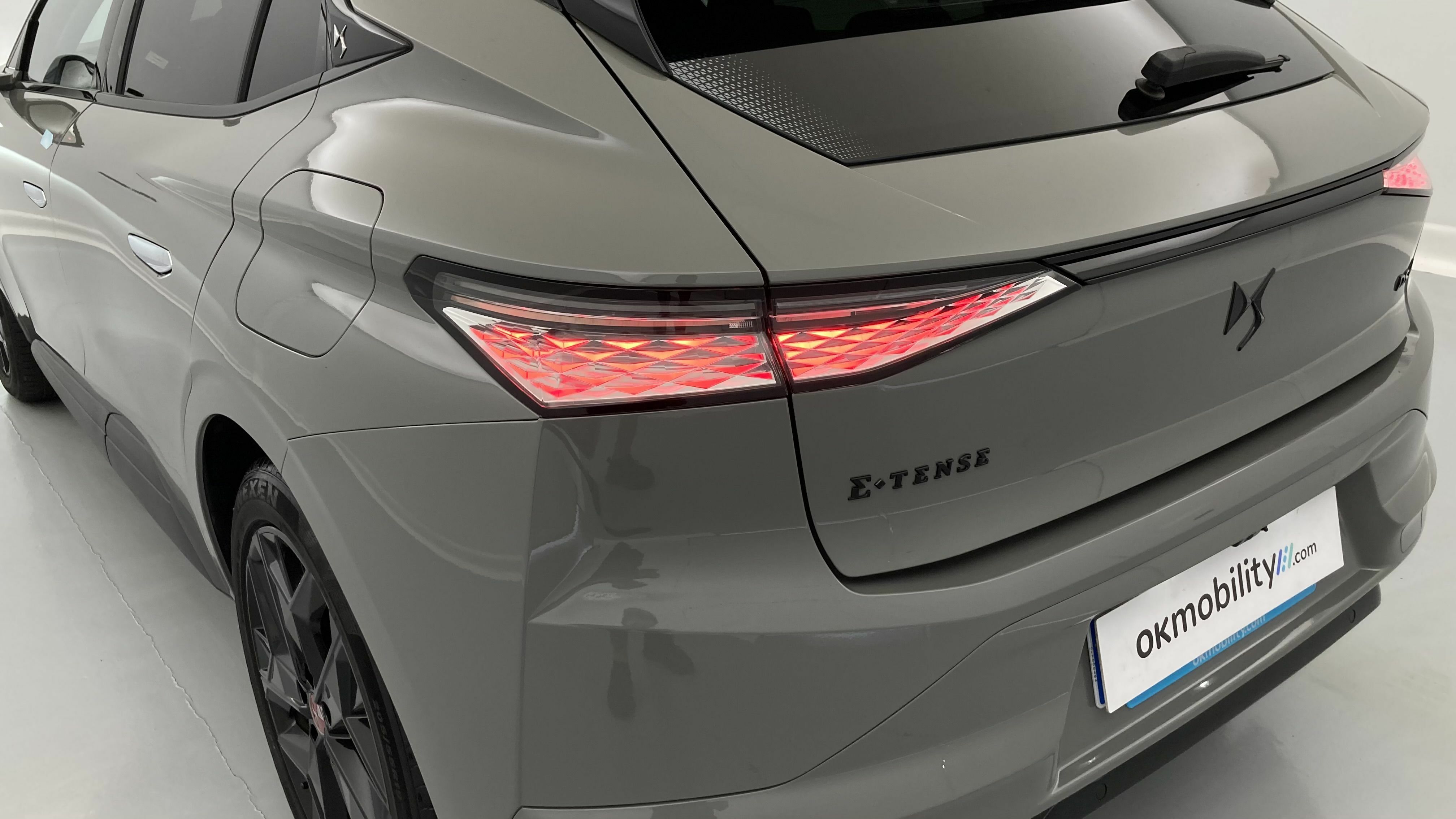 ds ds4 performance line + E-TENSE 225 CA 2023 lacquered grey 30