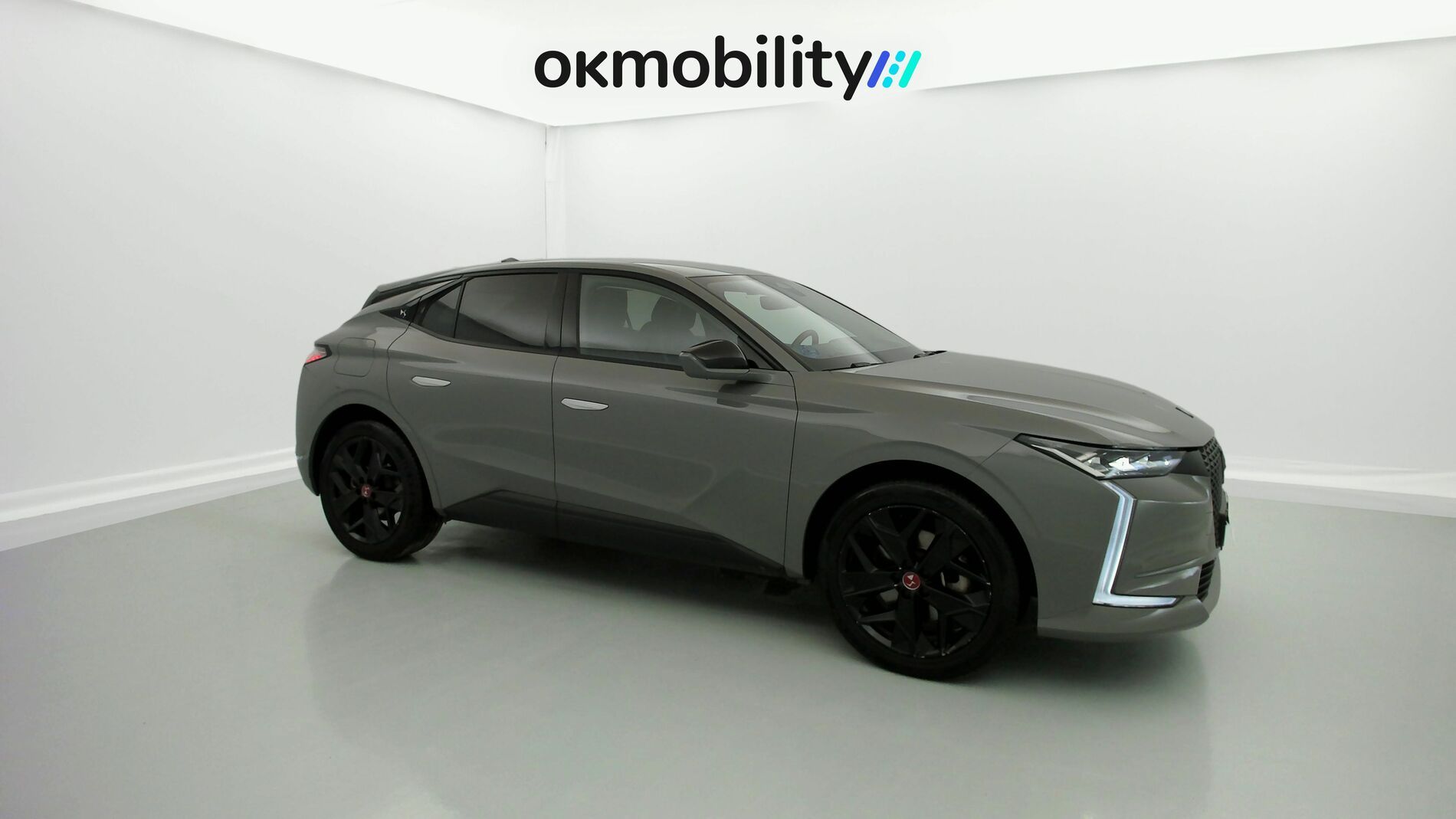 ds ds4 performance line + E-TENSE 225 CA 2023 lacquered grey 2