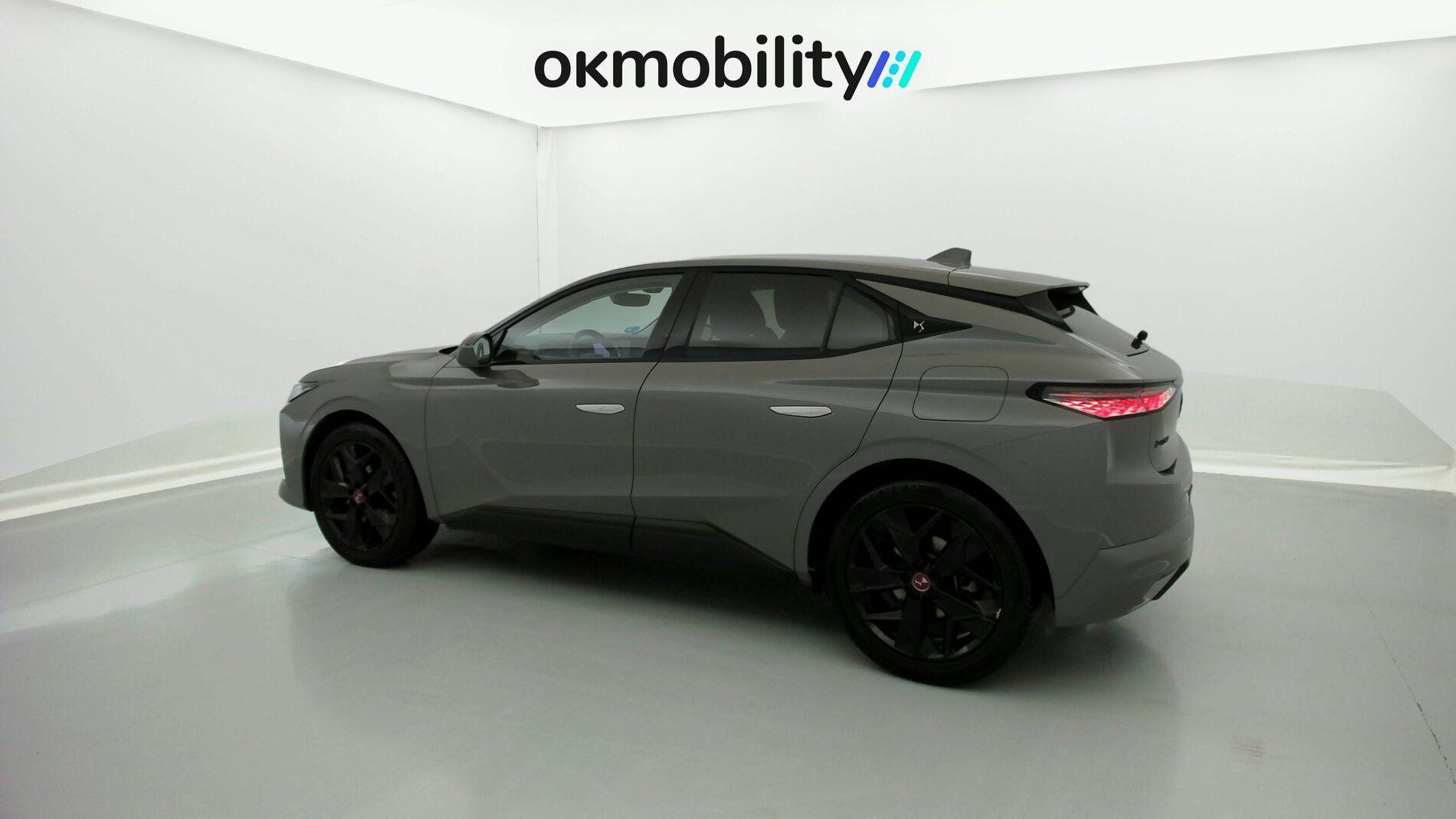 ds ds4 performance line + E-TENSE 225 CA 2023 lacquered grey 8