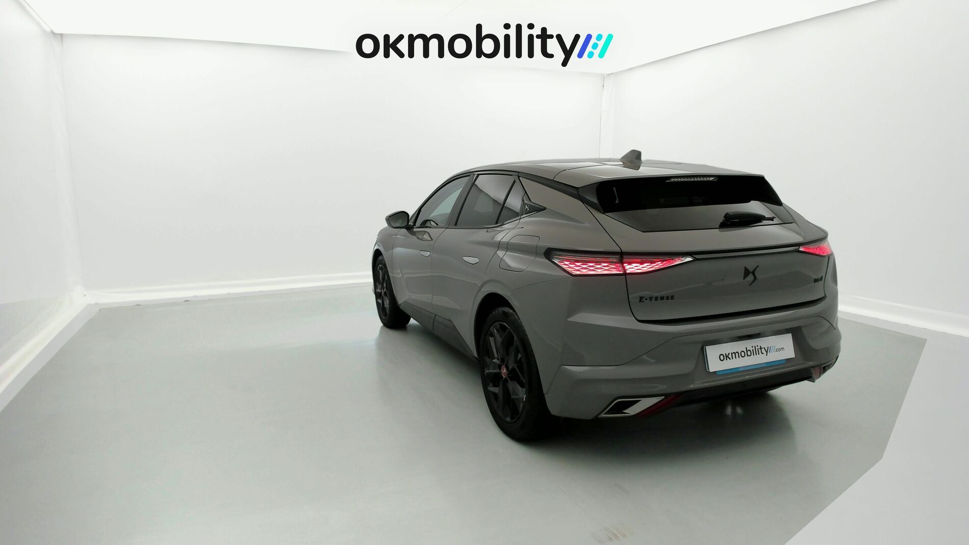 ds ds4 performance line + E-TENSE 225 CA 2023 lacquered grey 9