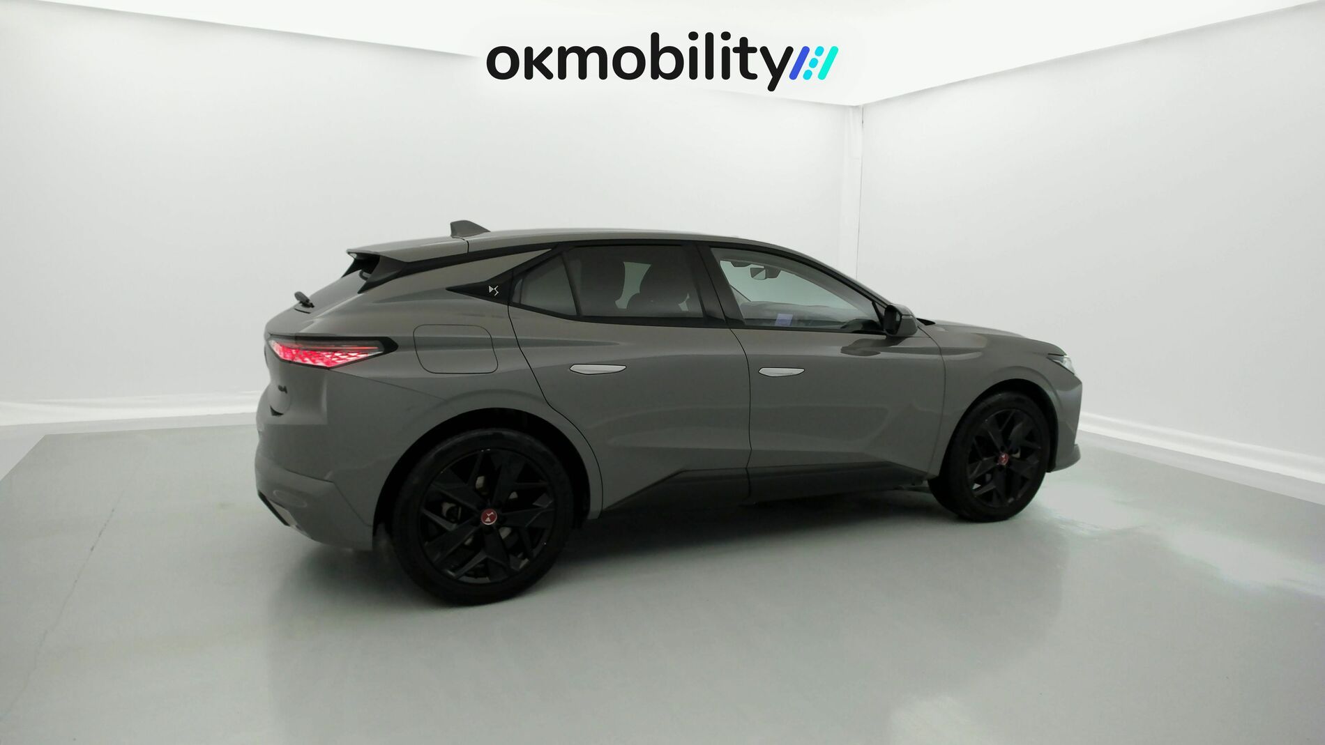 ds ds4 performance line + E-TENSE 225 CA 2023 lacquered grey 12