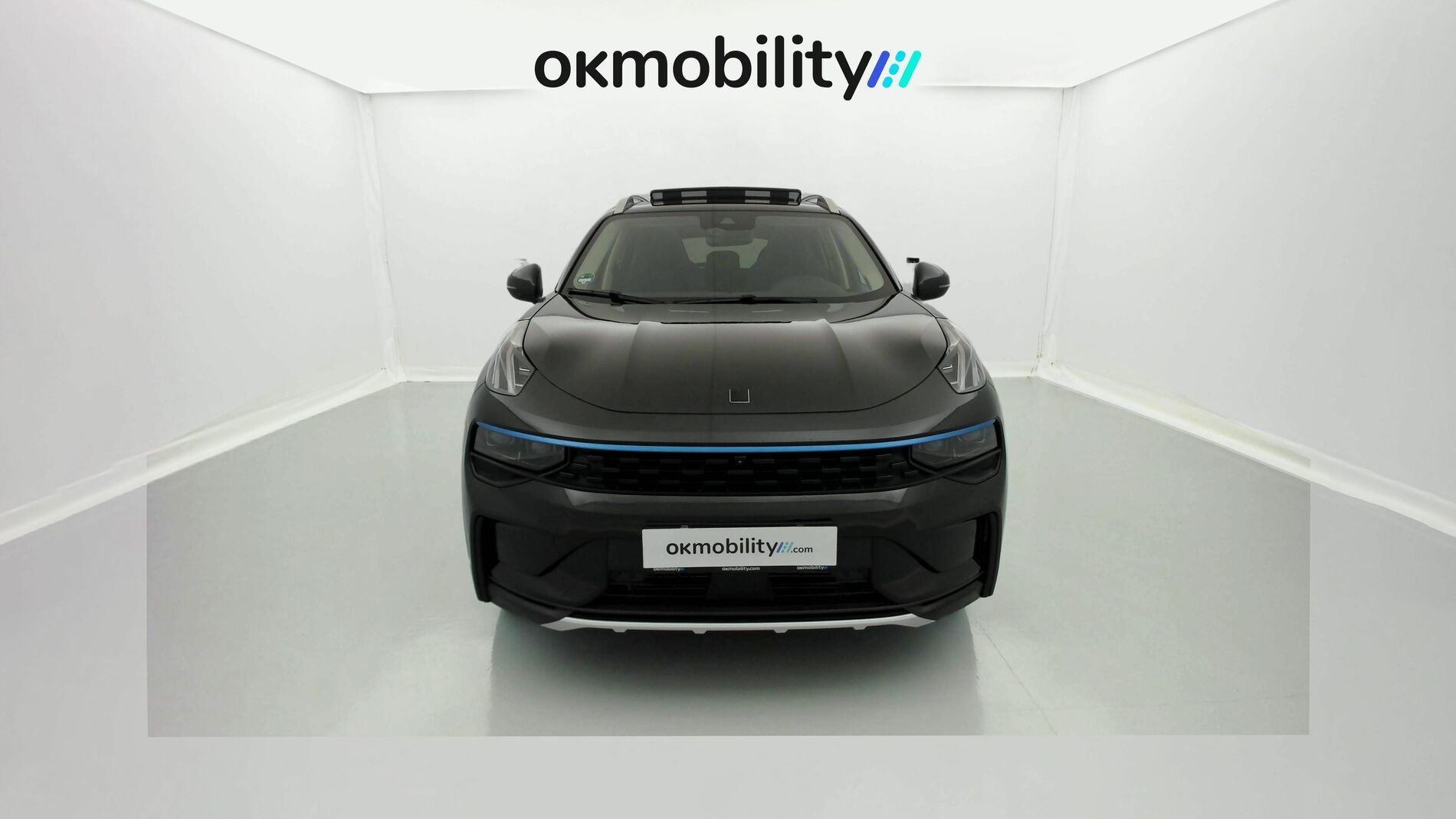 lynk&co 1 nv 1.5 PHEV 261 2022 black 4