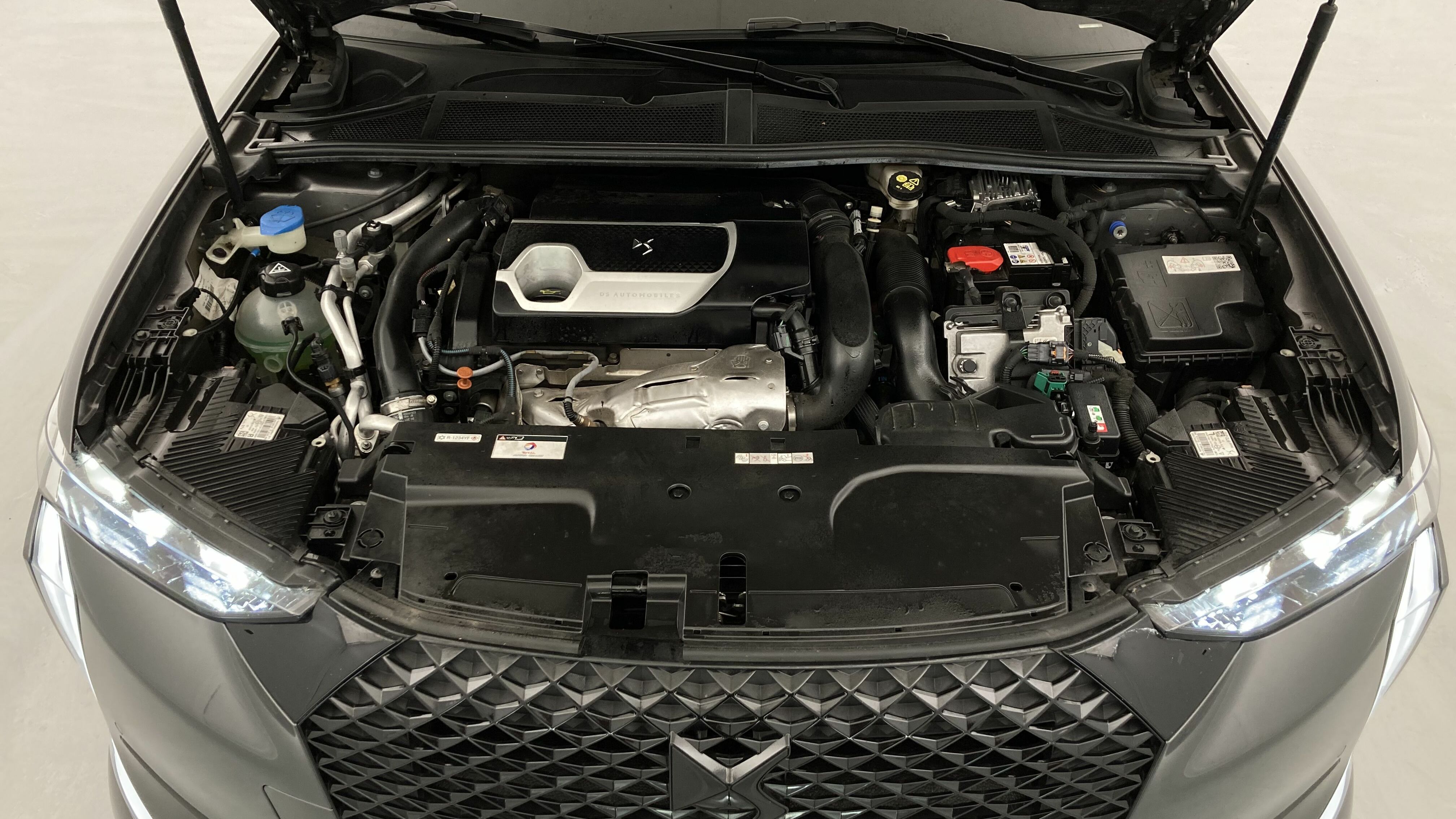 ds ds4 performance line + E-TENSE 225 CA 2023 gris platino 25