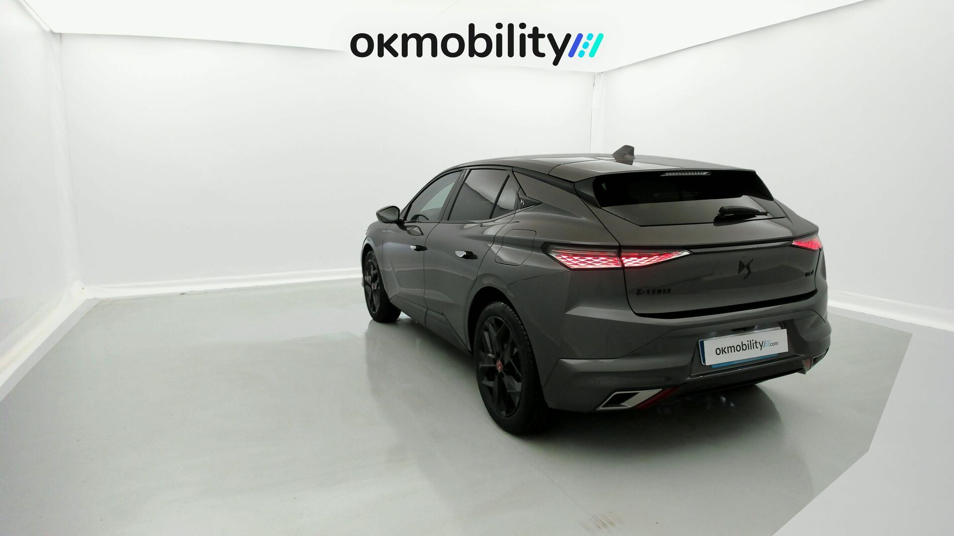 ds ds4 performance line + E-TENSE 225 CA 2023 gris platino 10