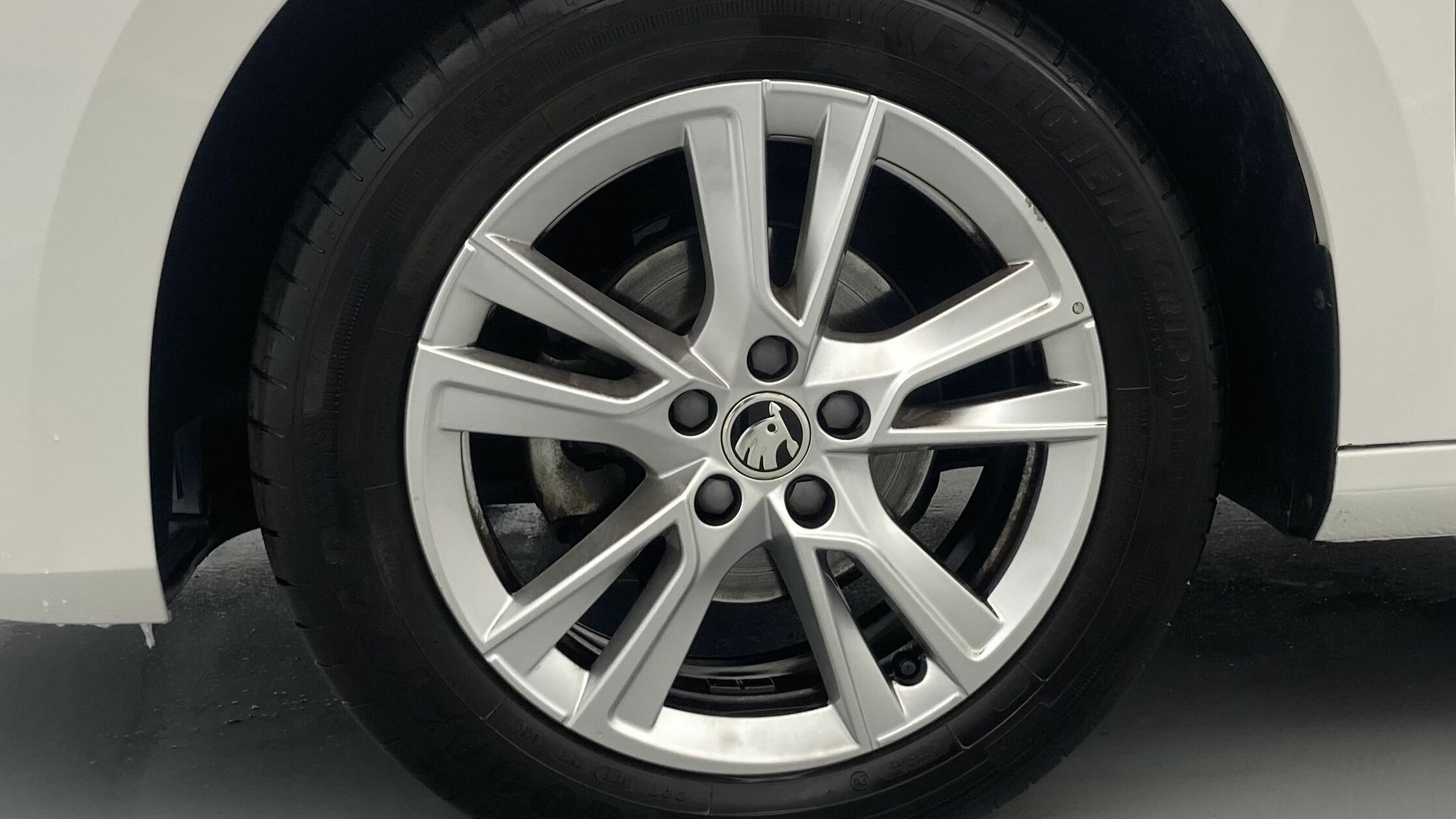 skoda fabia selection 1.0 MPI 80 2024 blanco candy 26