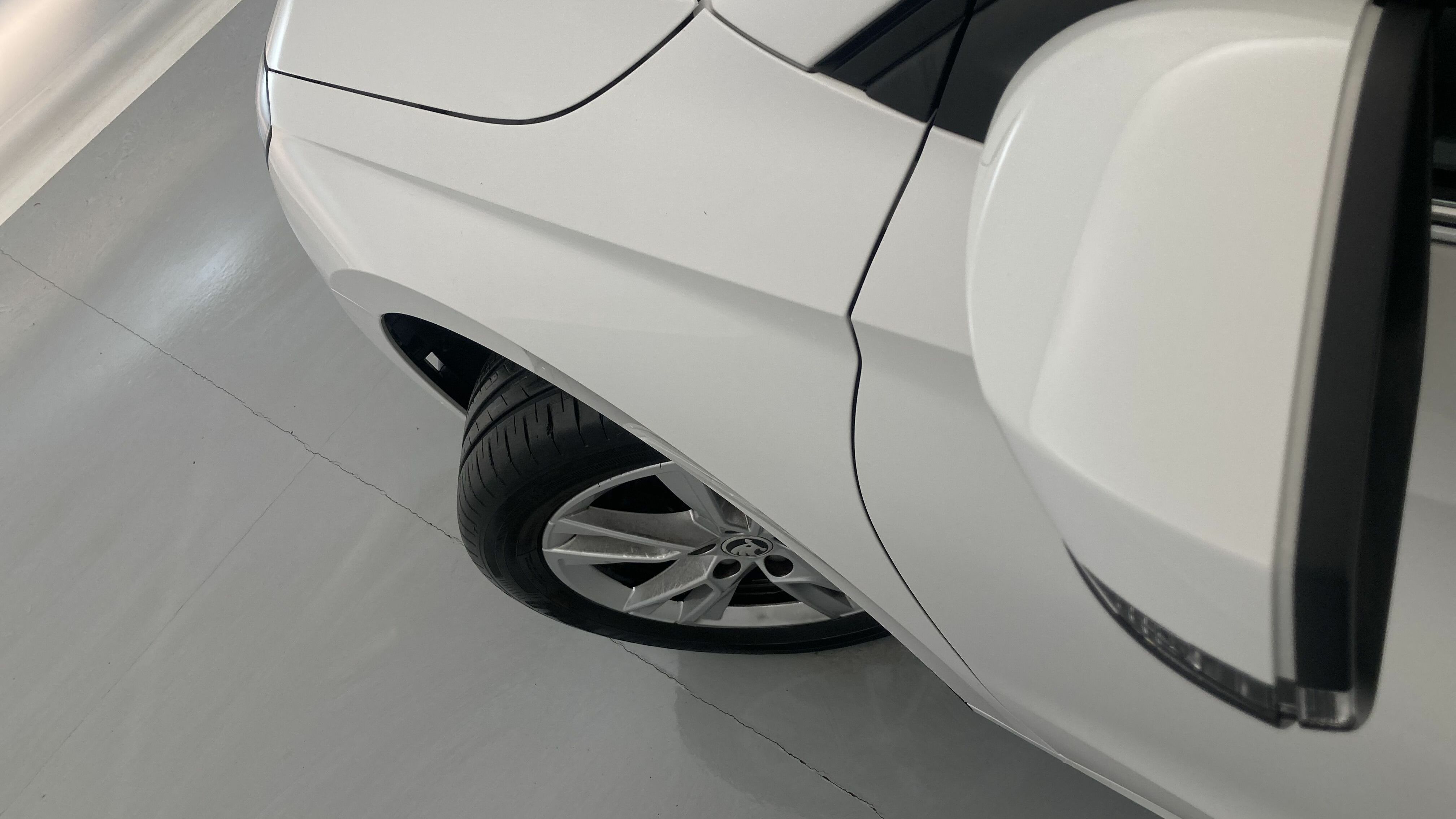 skoda fabia selection 1.0 MPI 80 2024 blanco candy 27