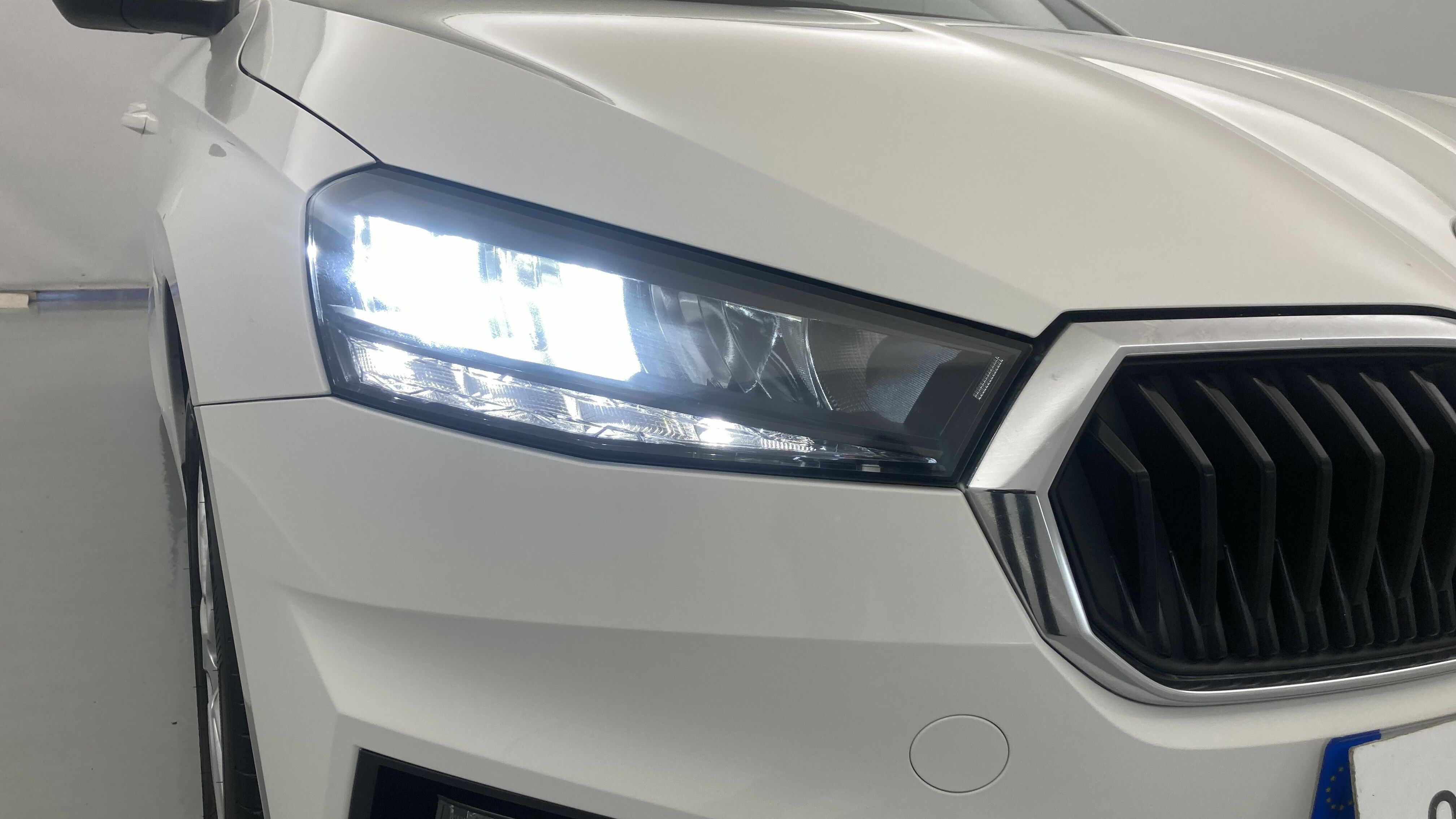 skoda fabia selection 1.0 MPI 80 2024 blanco candy 28