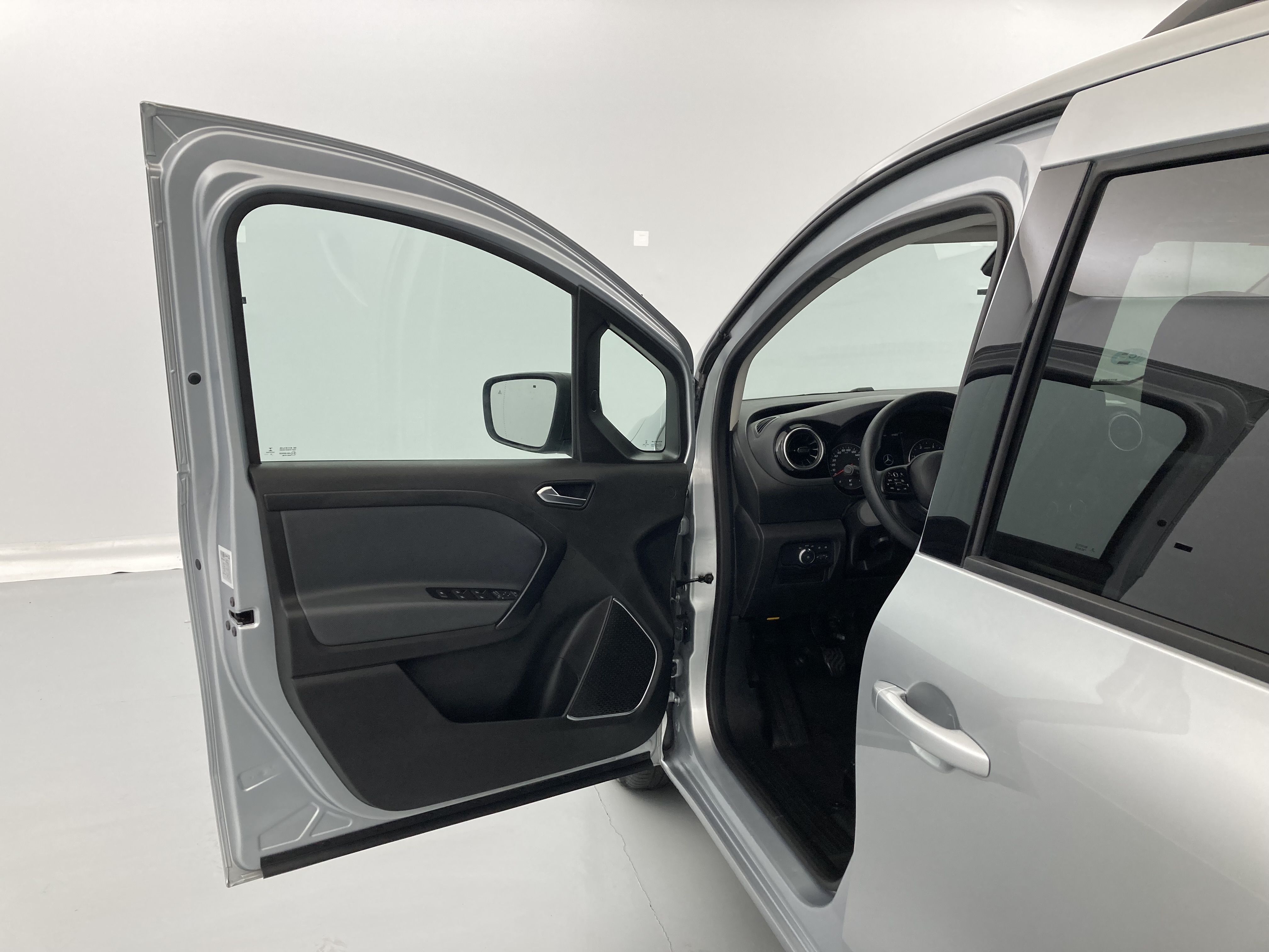 mercedes benz citan n1 tourer pro 110 CDI 95 2023 plata helvin 20